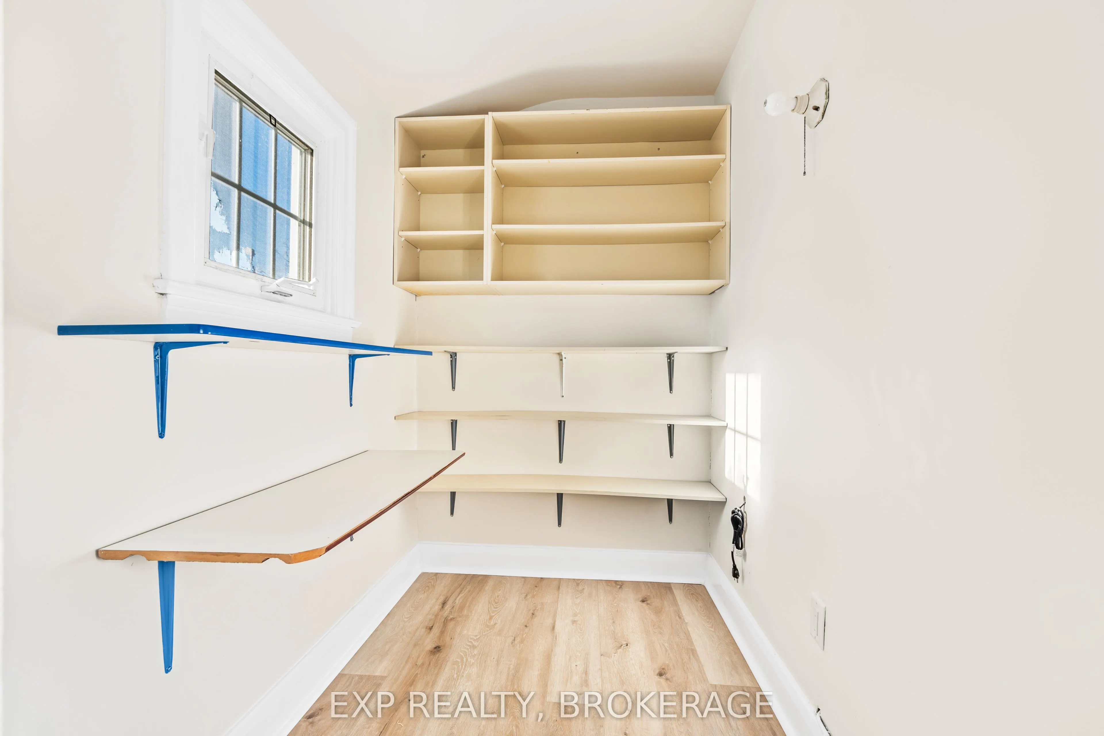 493 COLLEGE Street #2