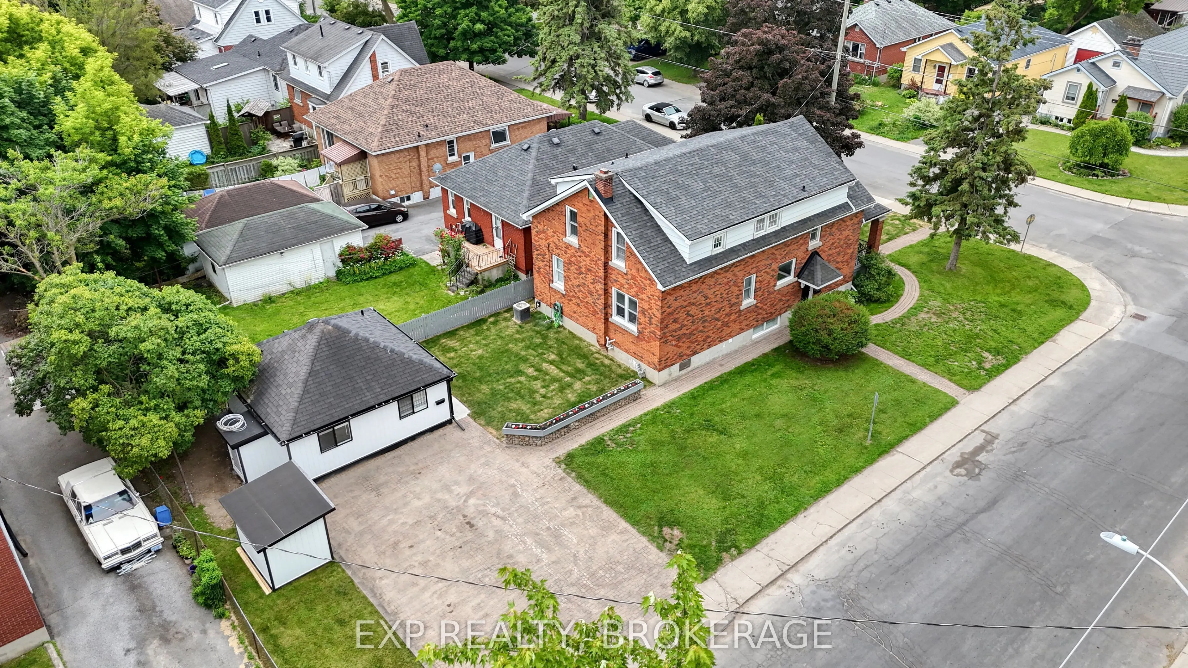 493 COLLEGE Street #2