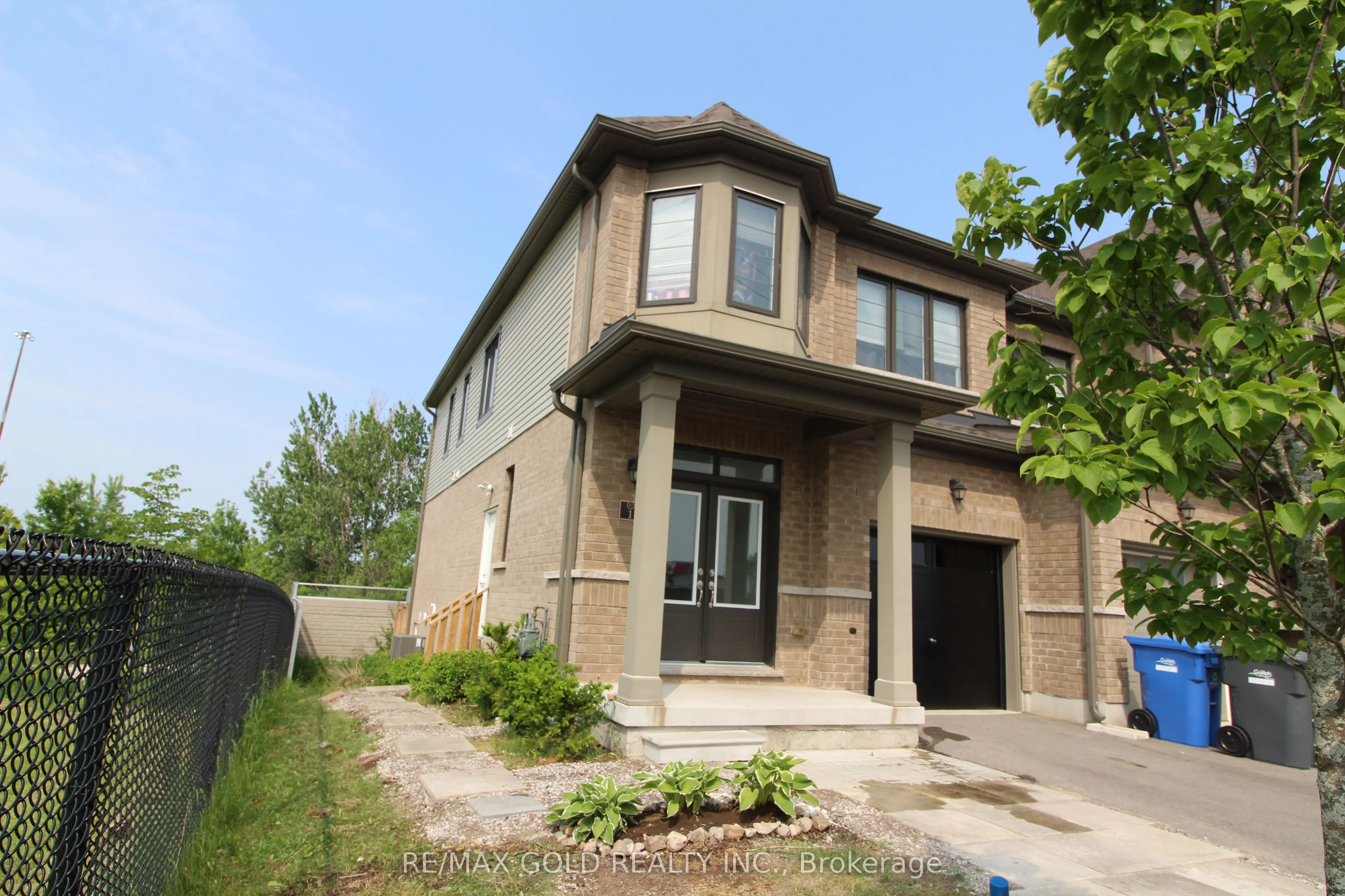 166 Deerpath Drive #1