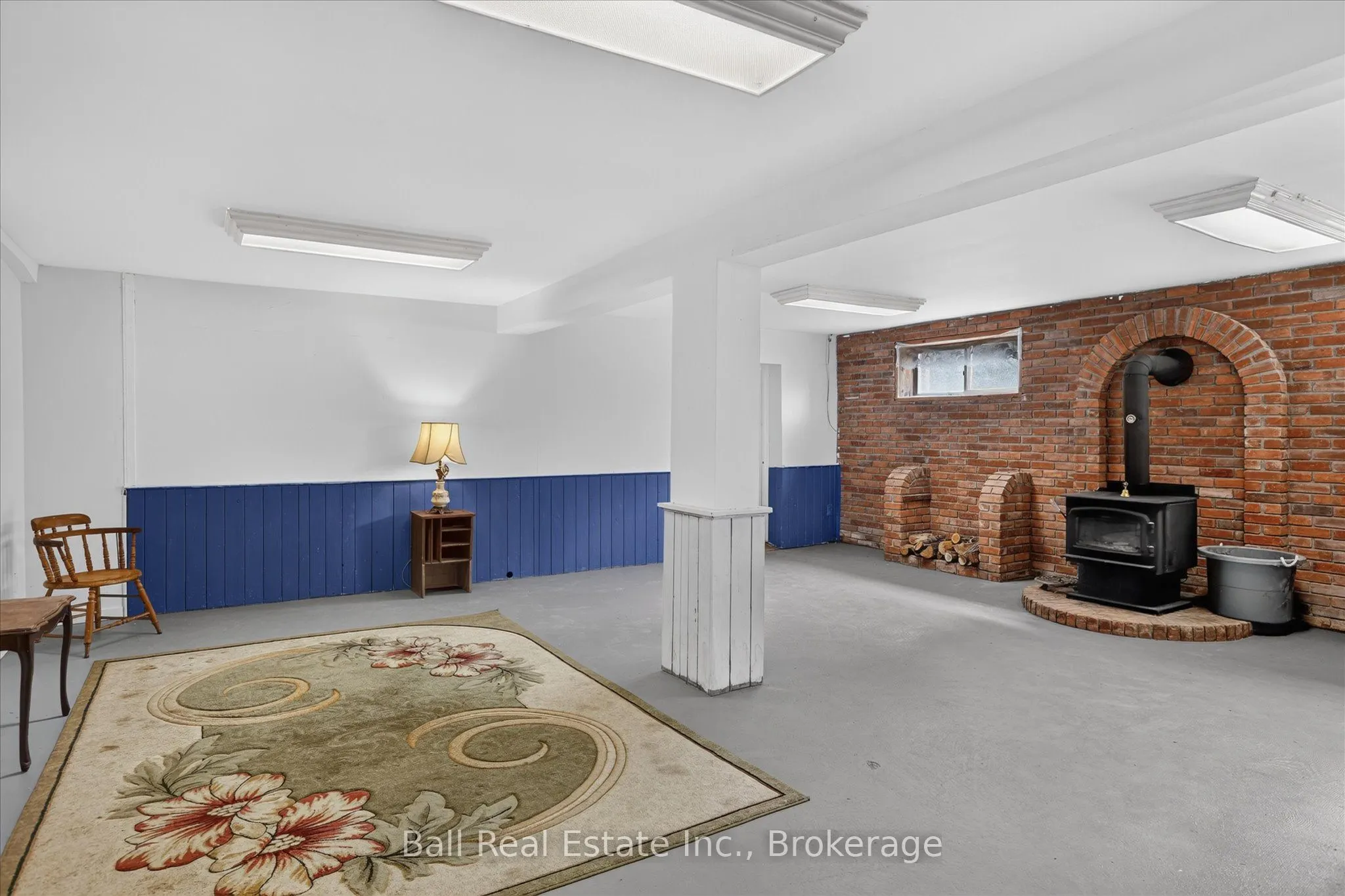 751 Ford Crescent