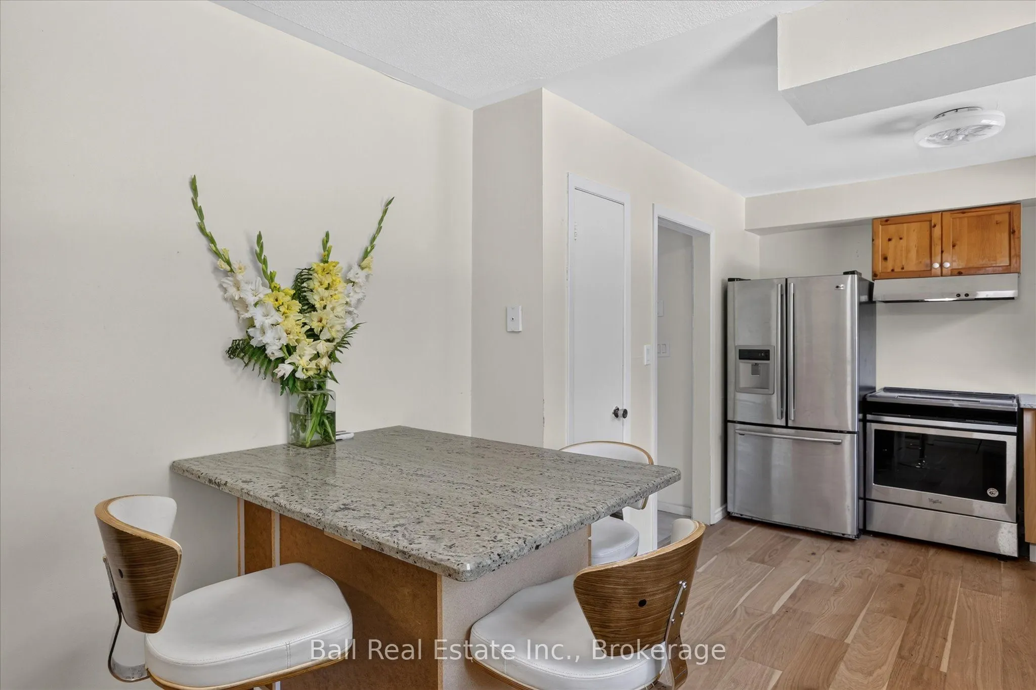 751 Ford Crescent