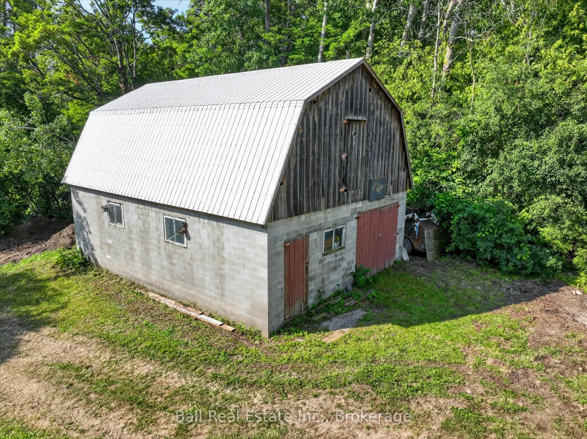 751 Ford Crescent