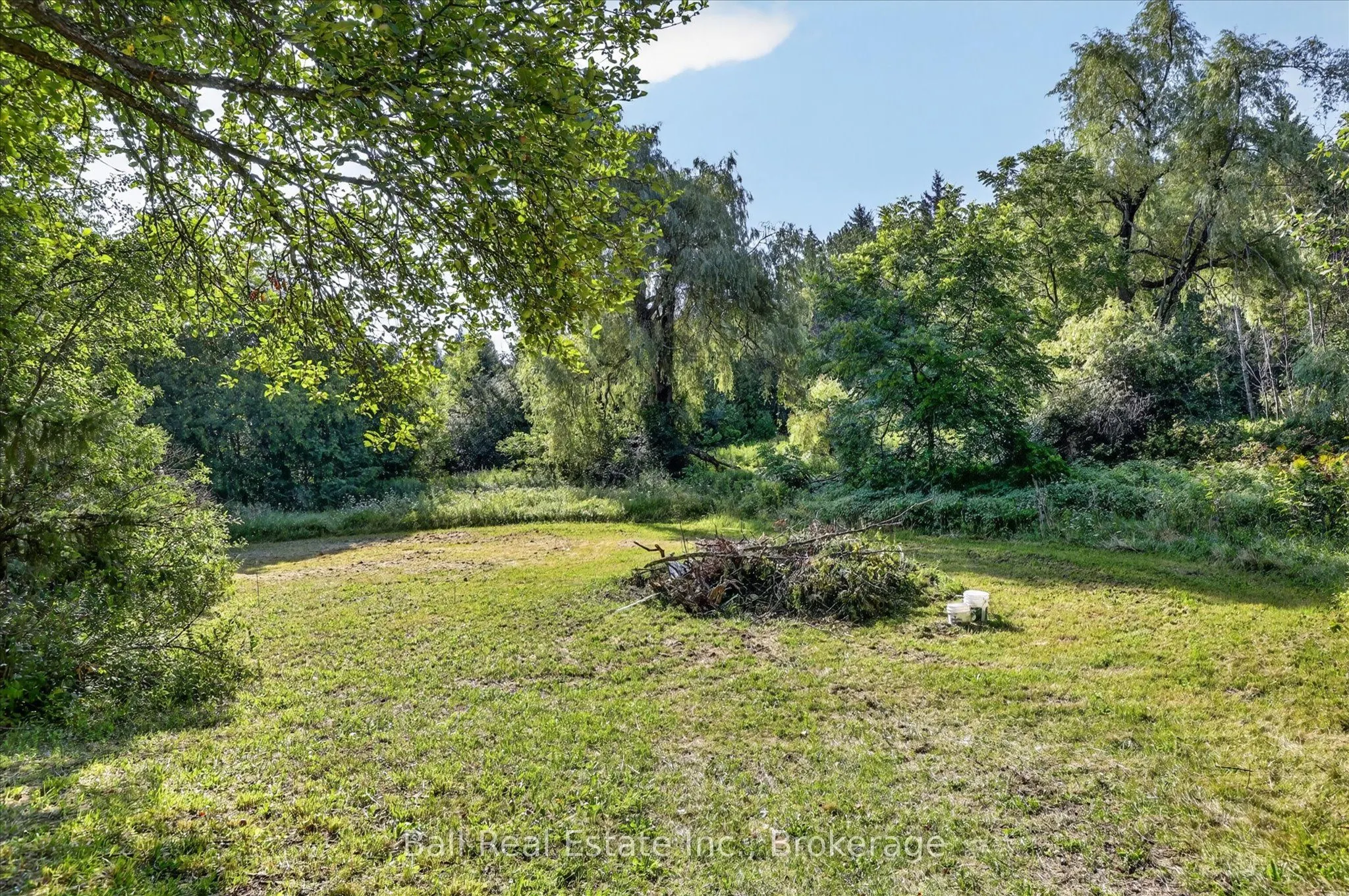 751 Ford Crescent