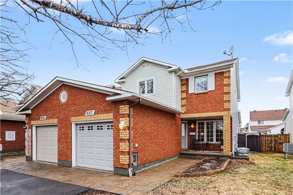 897 Paradise Crescent