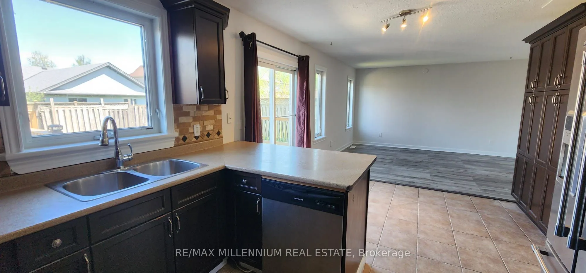 133 Fleming Way