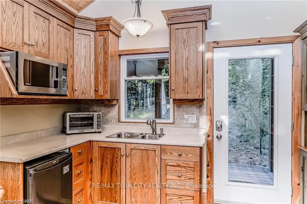 1347 Rosseau Road #10