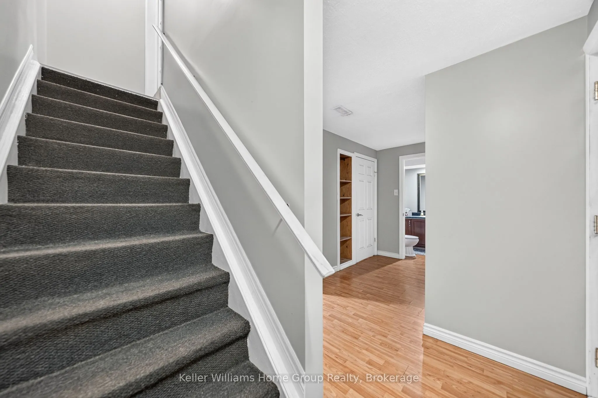 479 Doon S Drive E