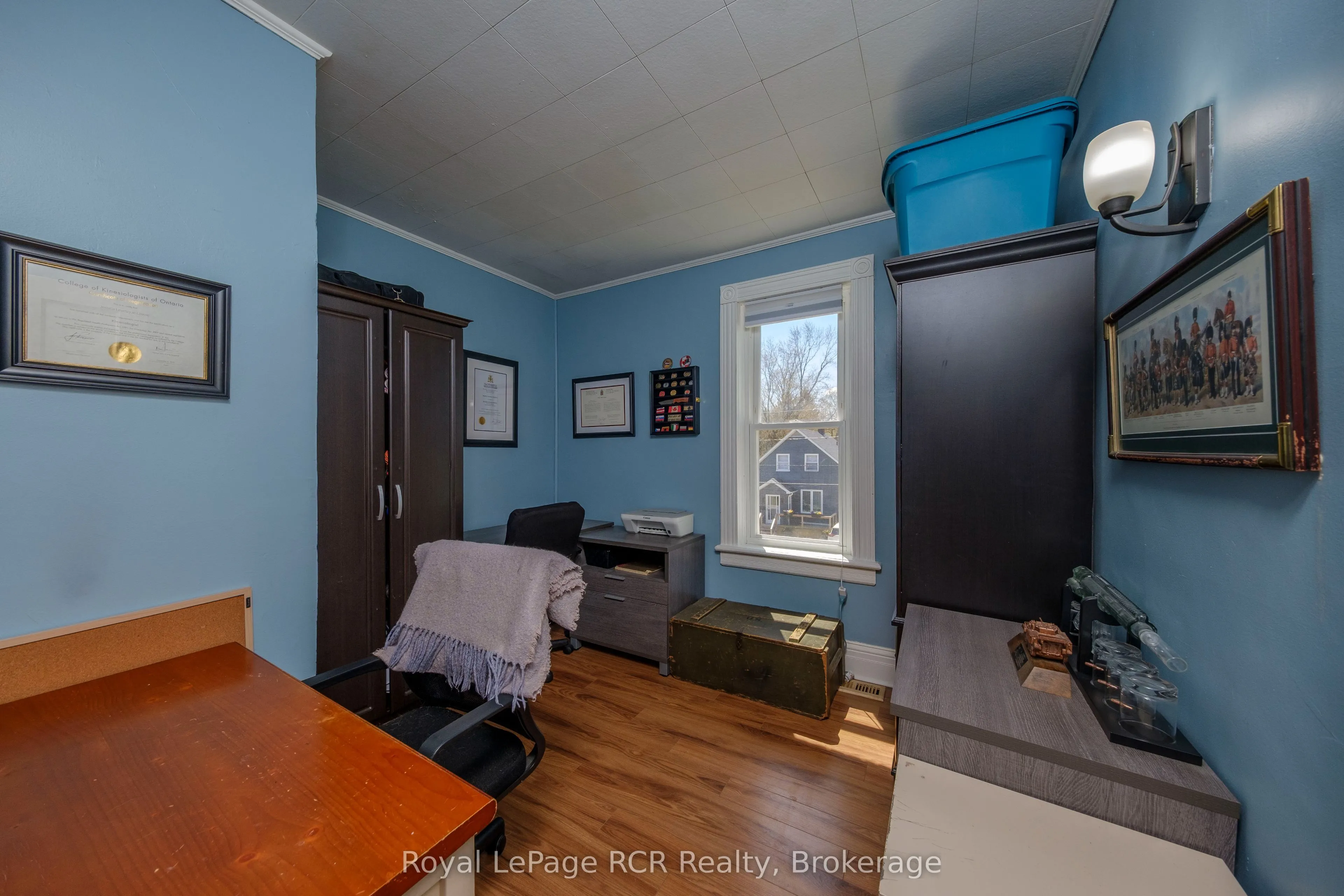 494 16th Street W