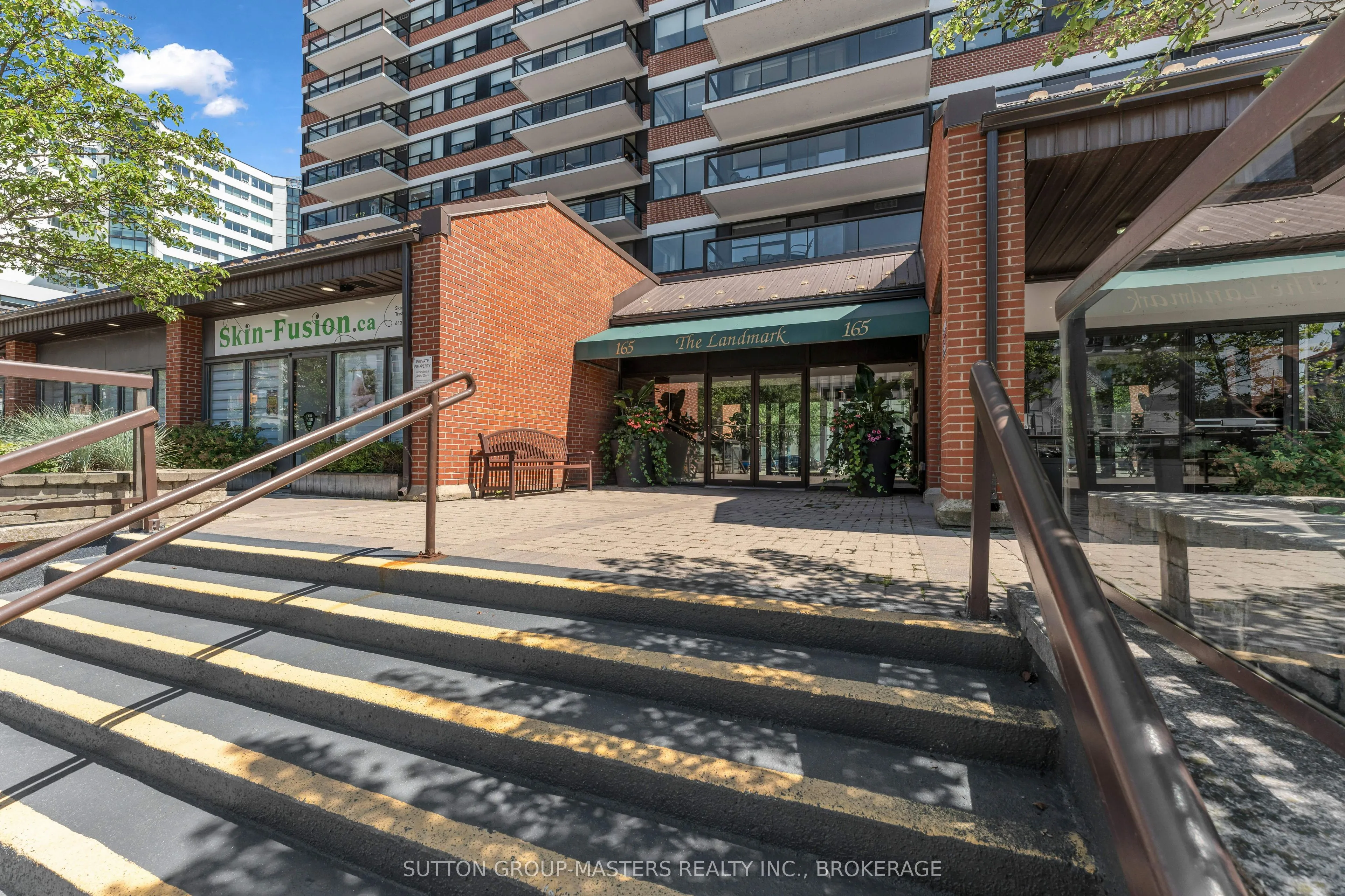 165 Ontario Street #801