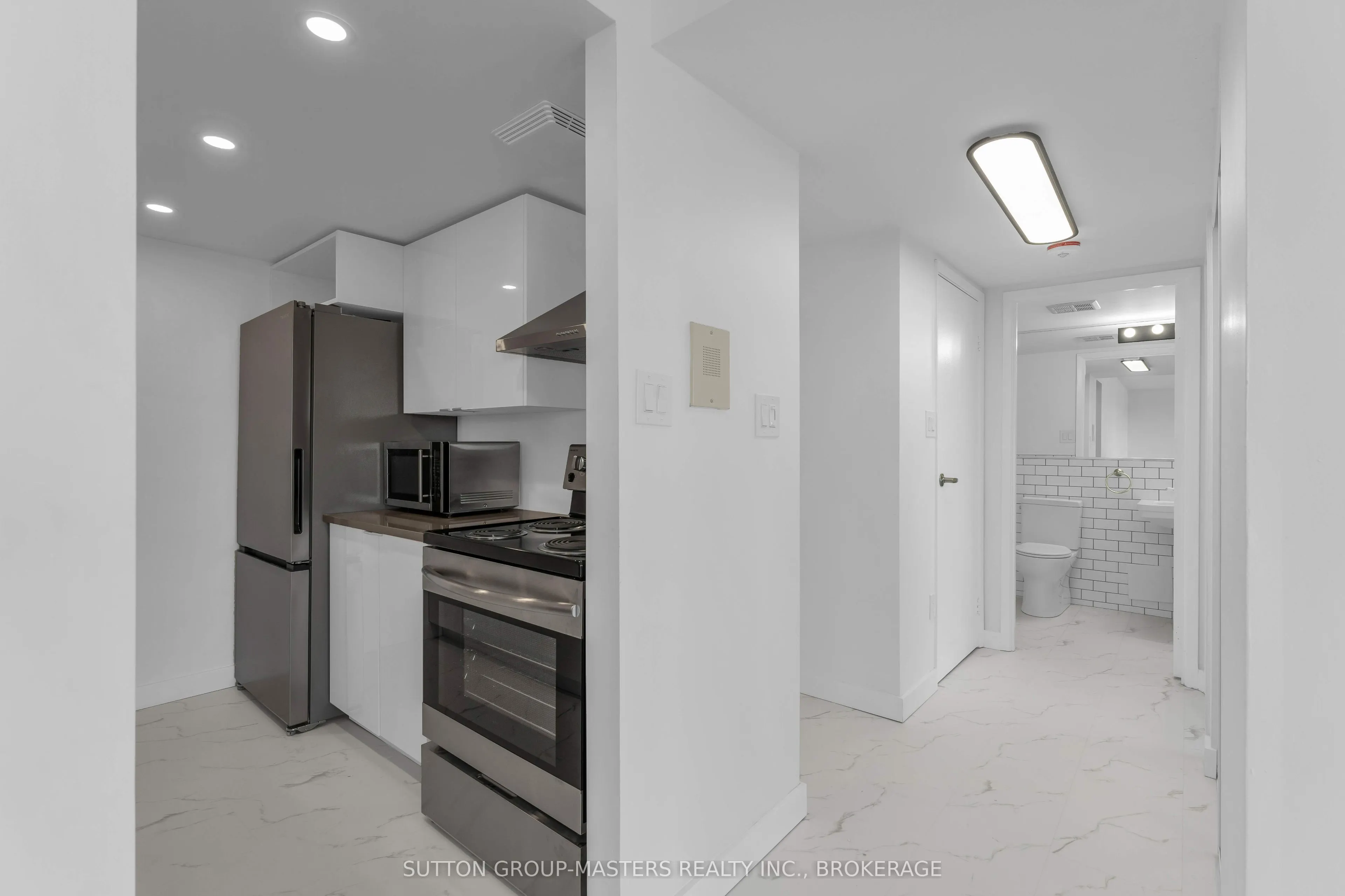 165 Ontario Street #801