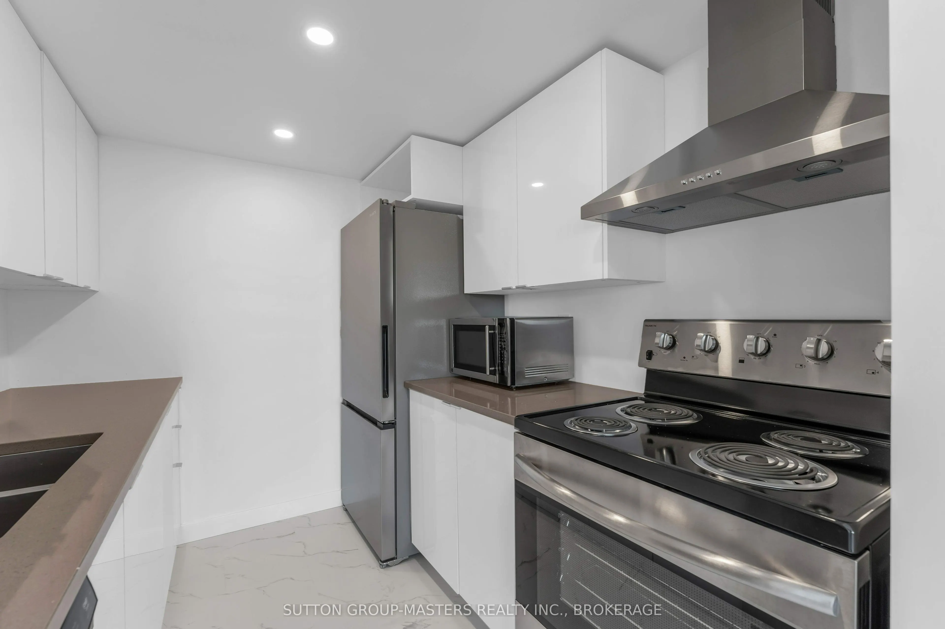 165 Ontario Street #801