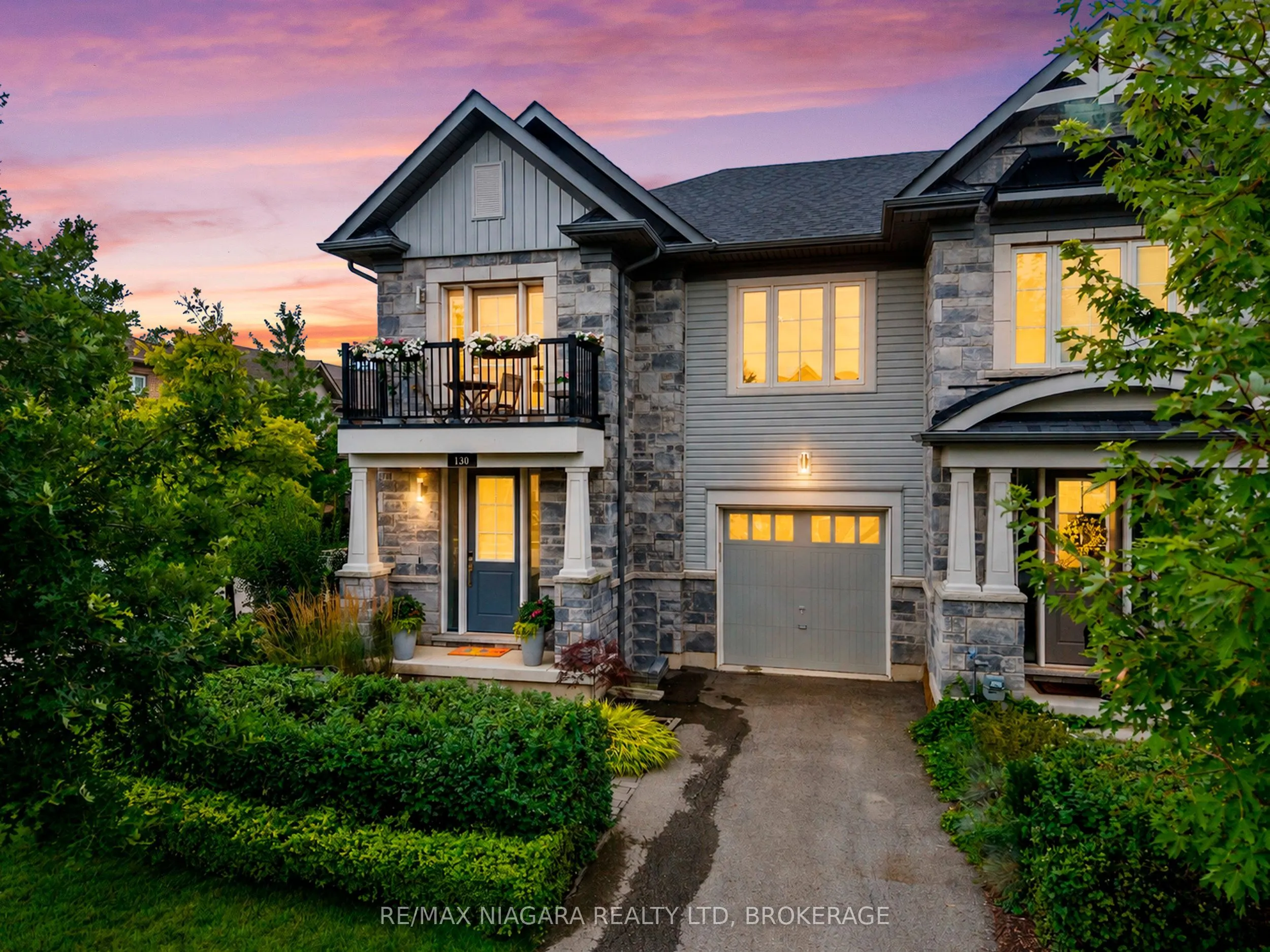 130 John Street W