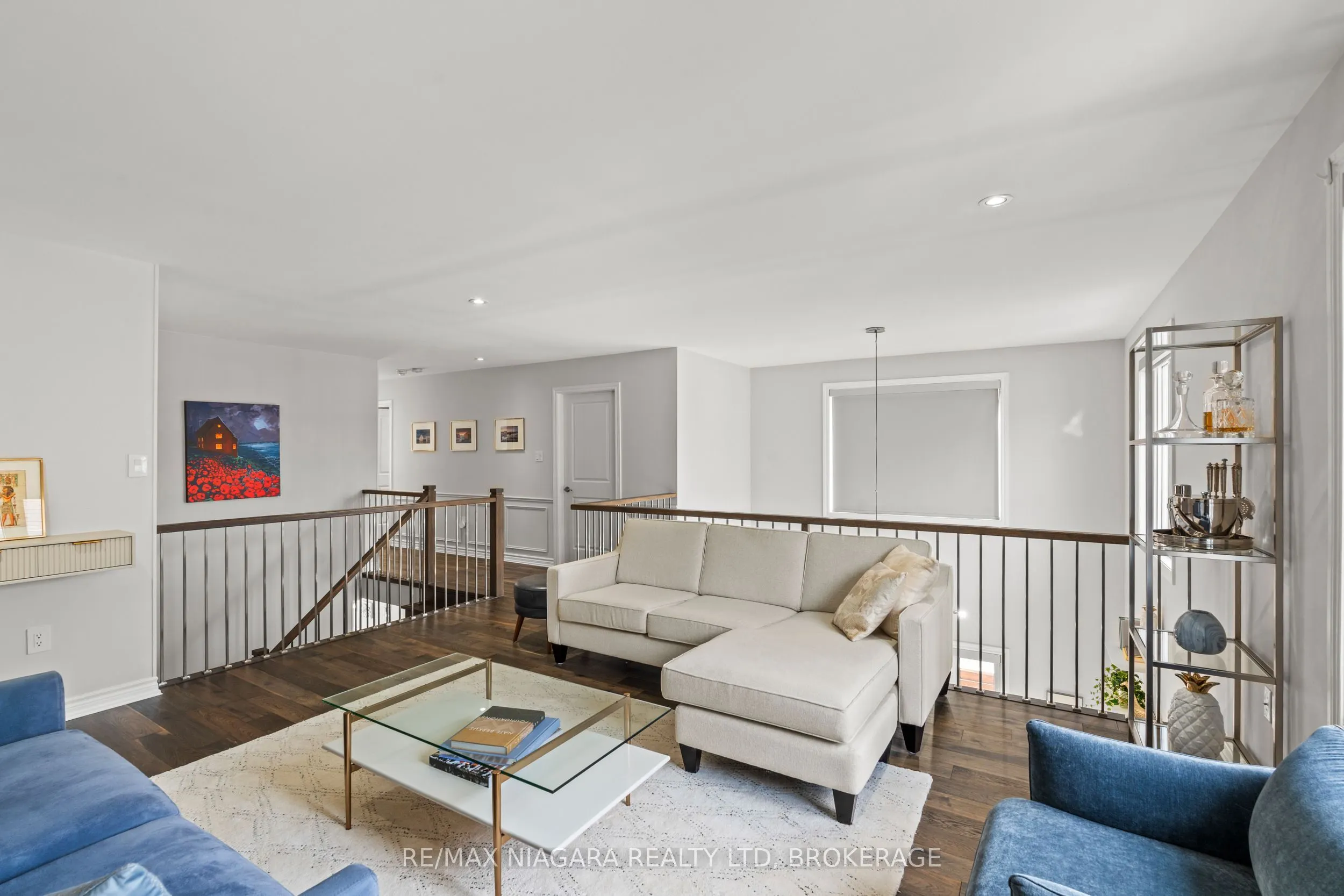 130 John Street W
