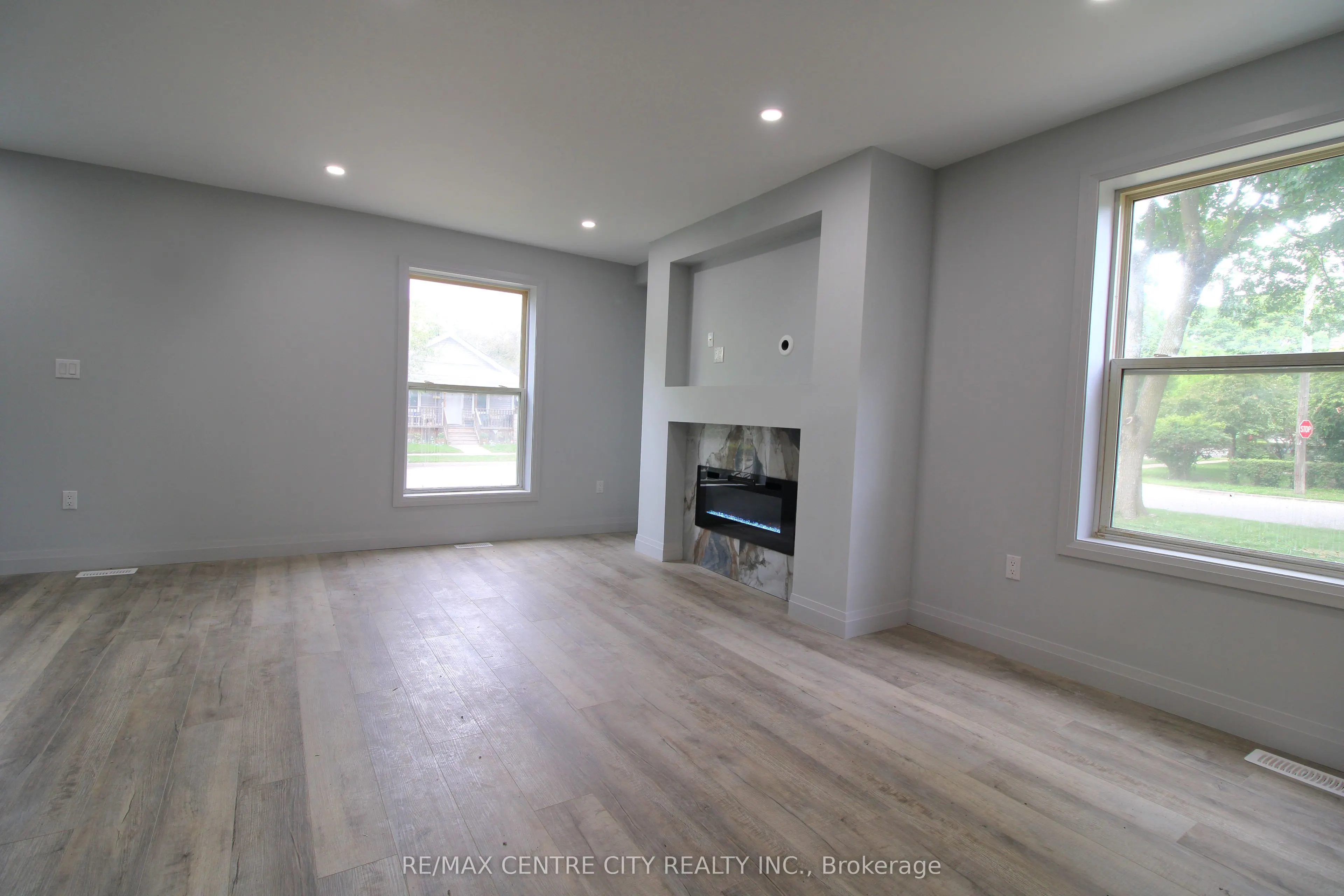 118 Delaware Street