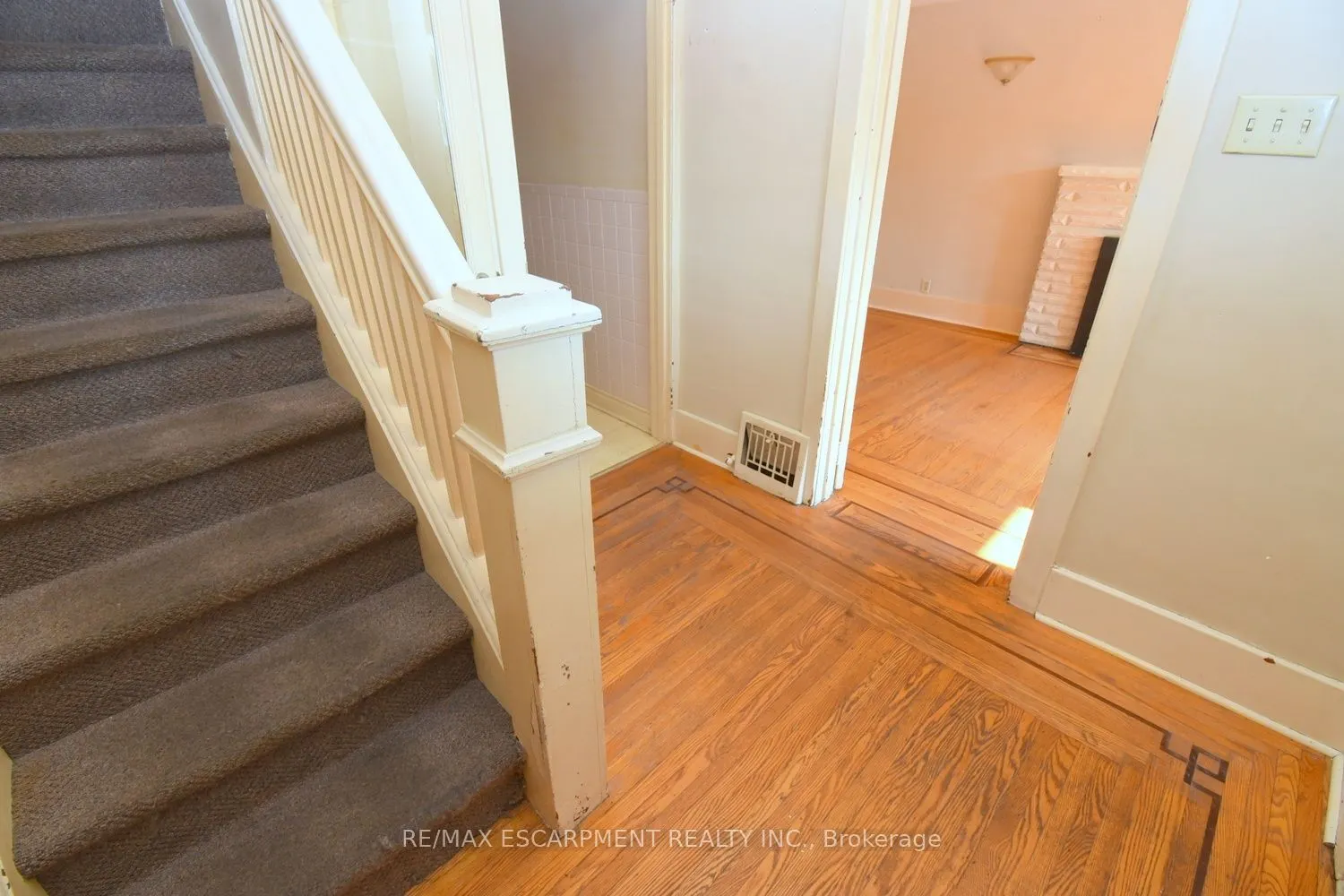 215 Paling Avenue