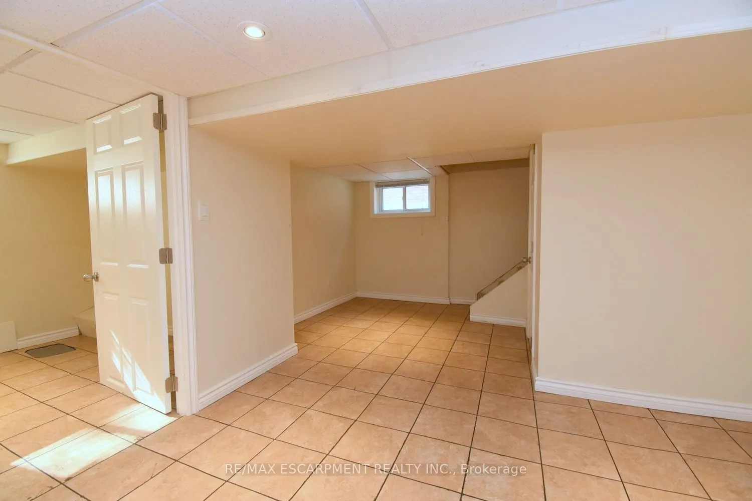 215 Paling Avenue