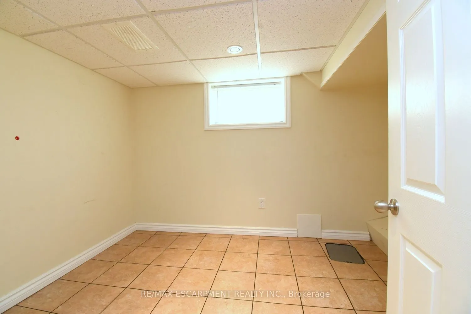 215 Paling Avenue