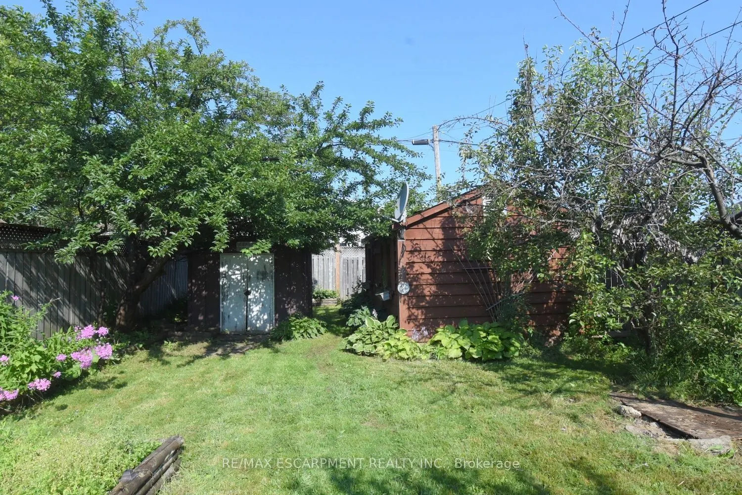 215 Paling Avenue