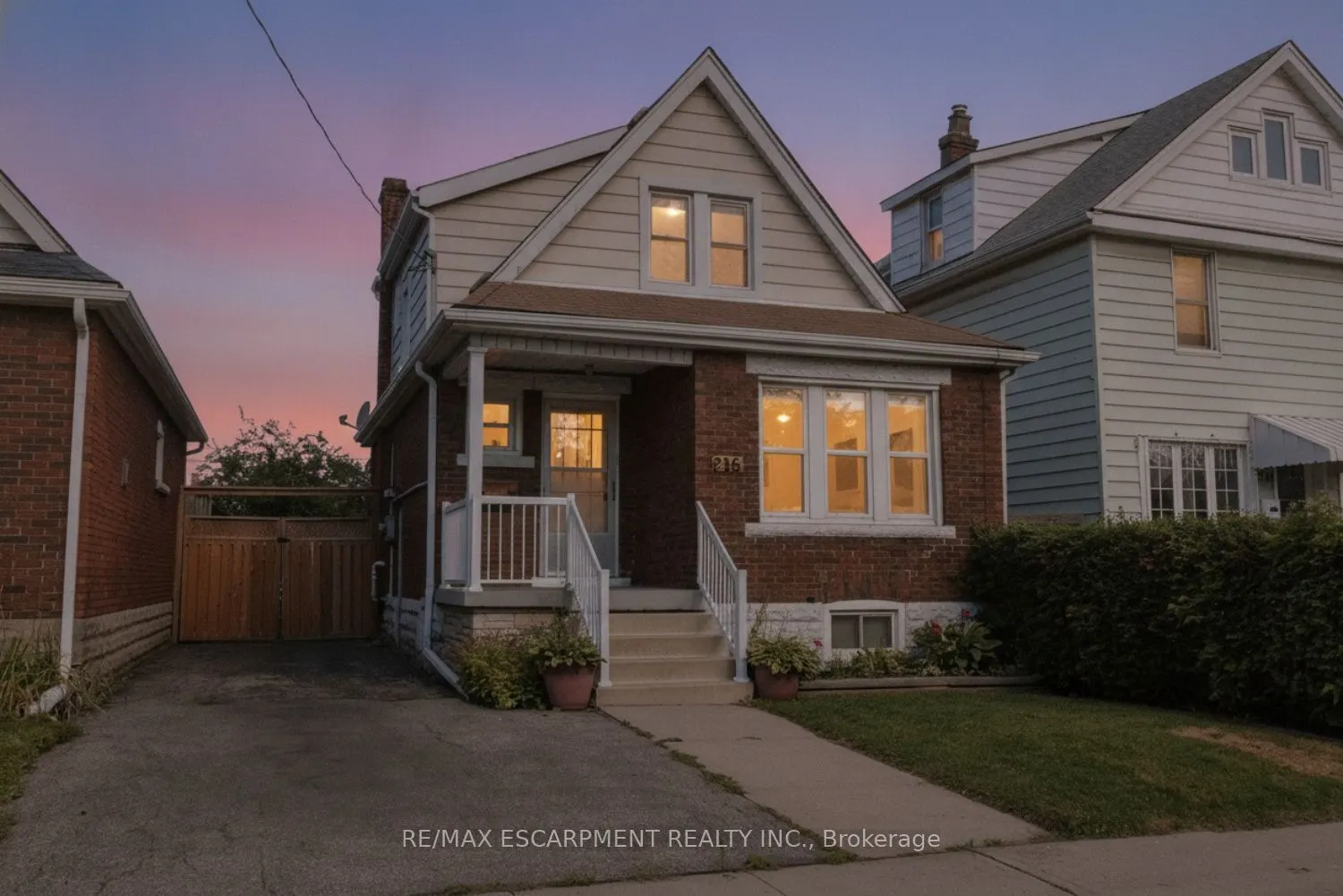 215 Paling Avenue