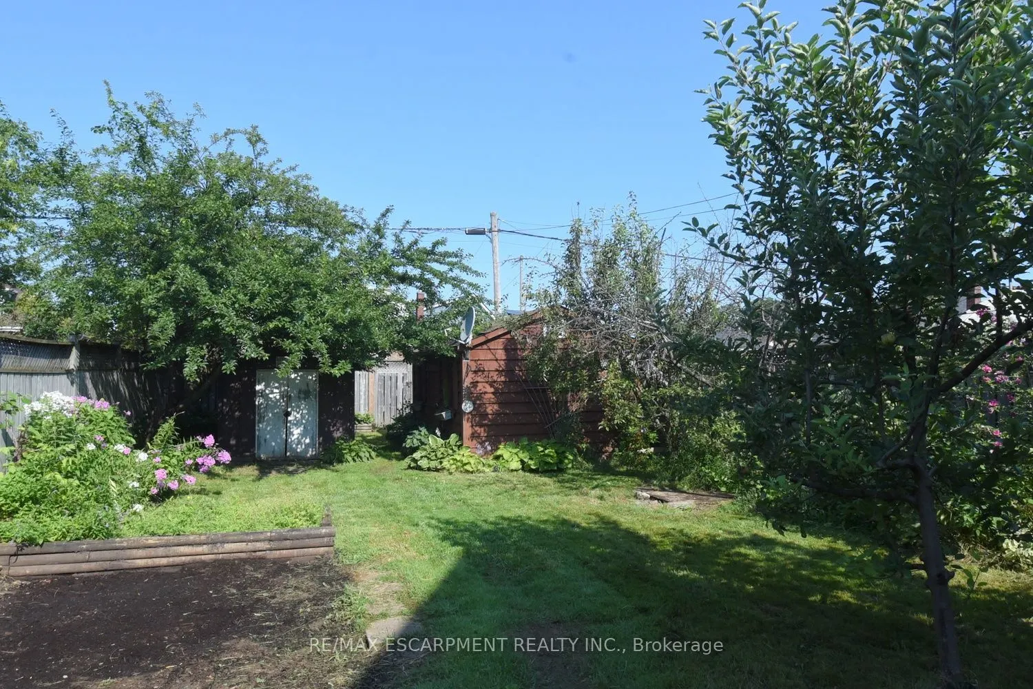 215 Paling Avenue