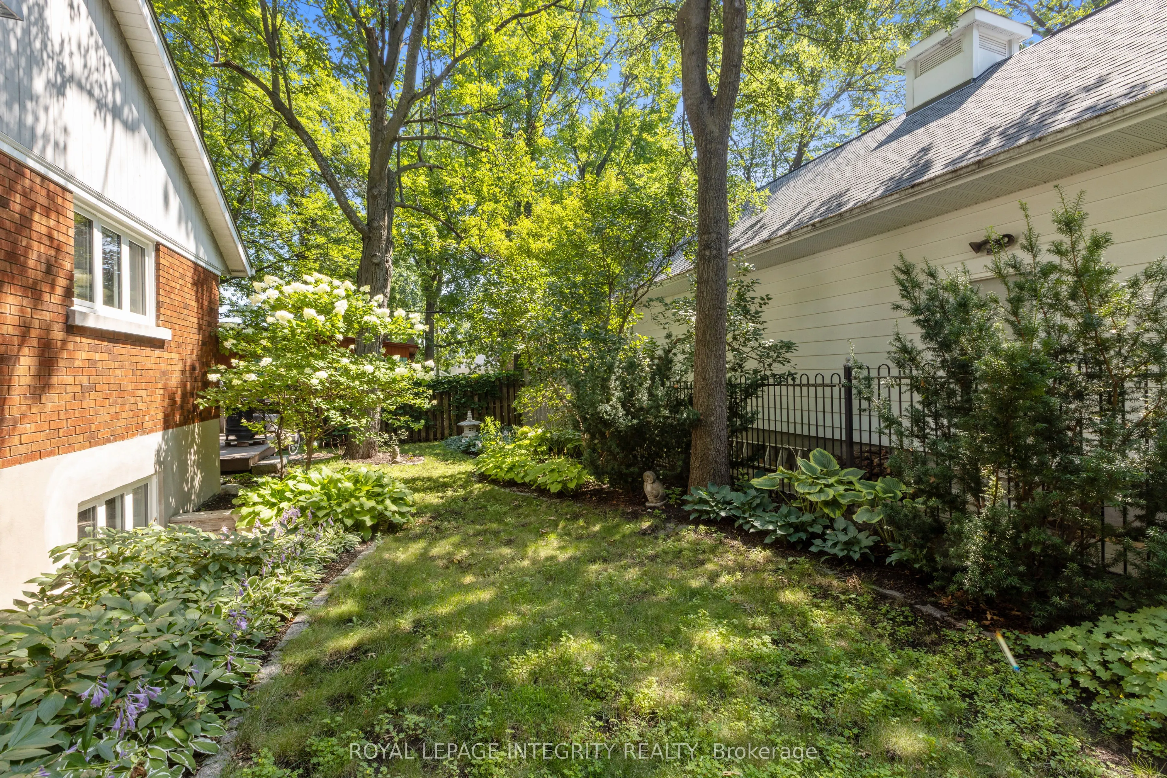 2183 Woodcrest Road