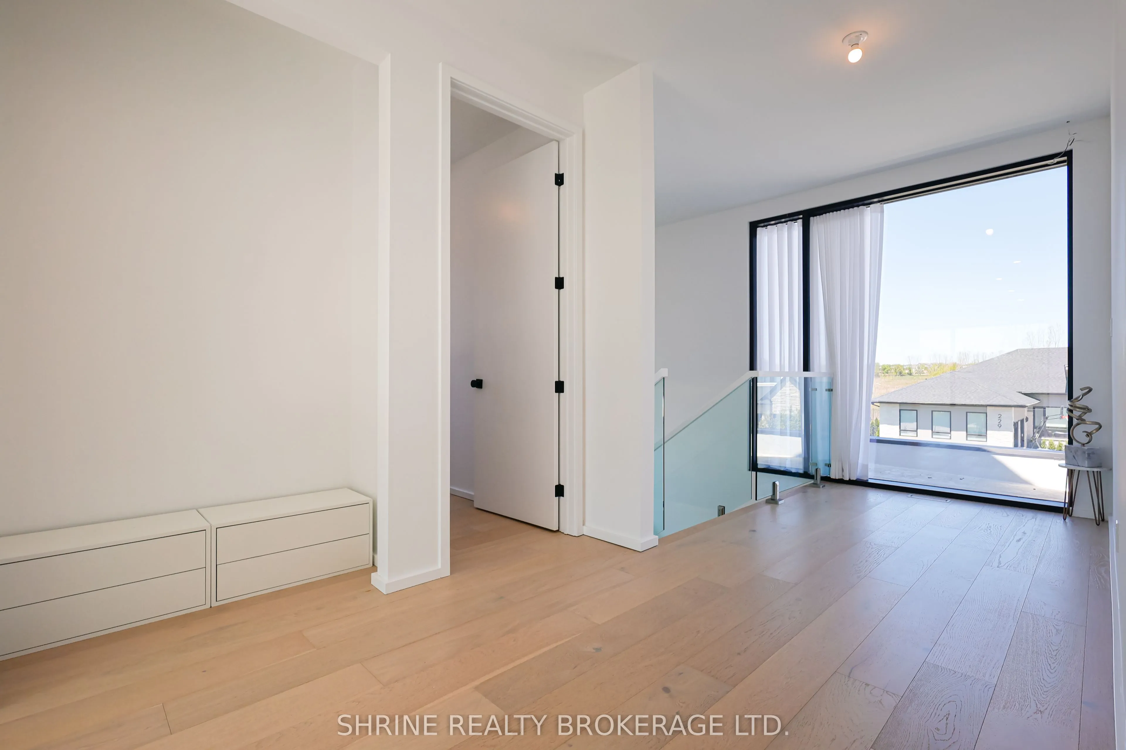 228 EDGEWATER Boulevard