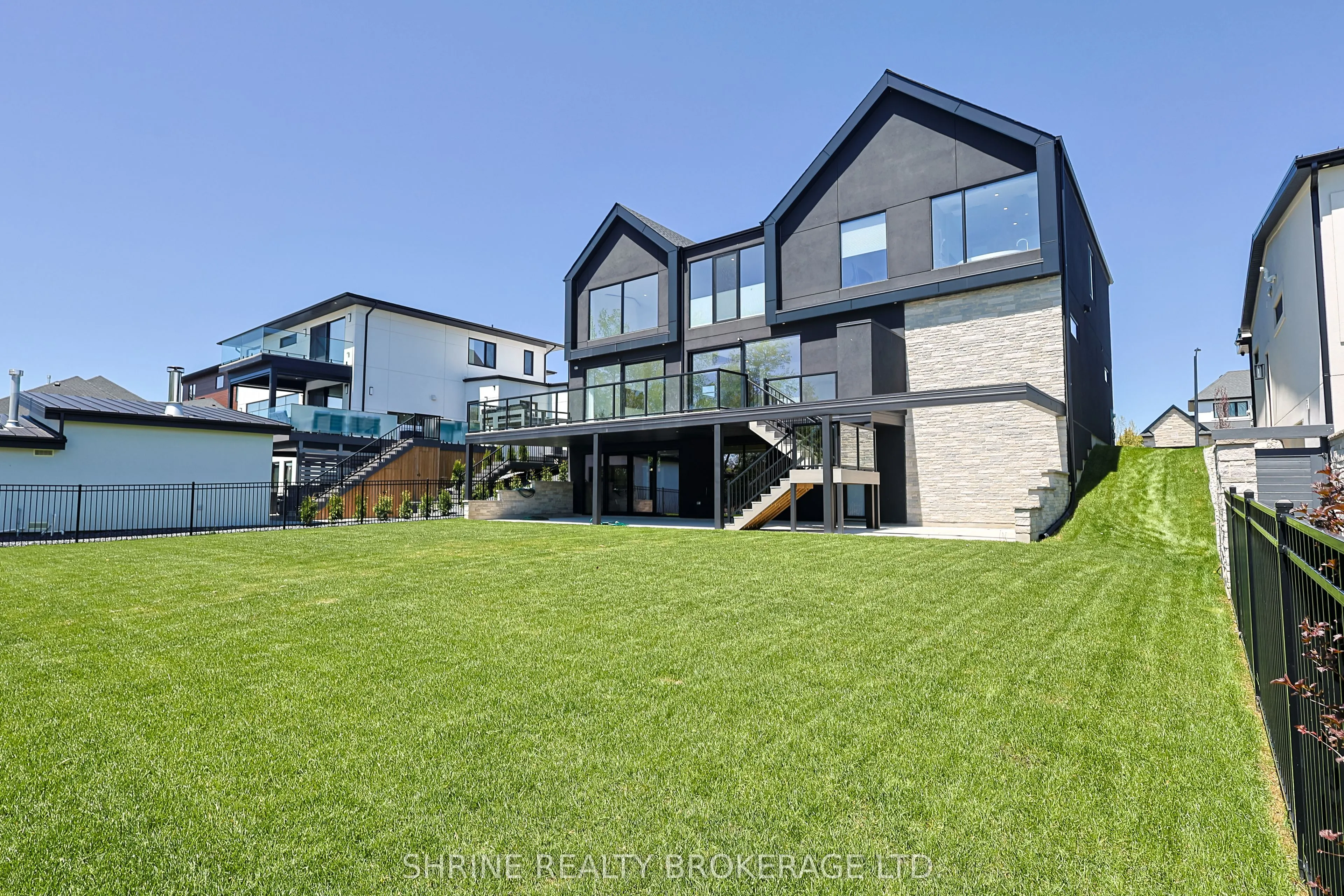 228 EDGEWATER Boulevard