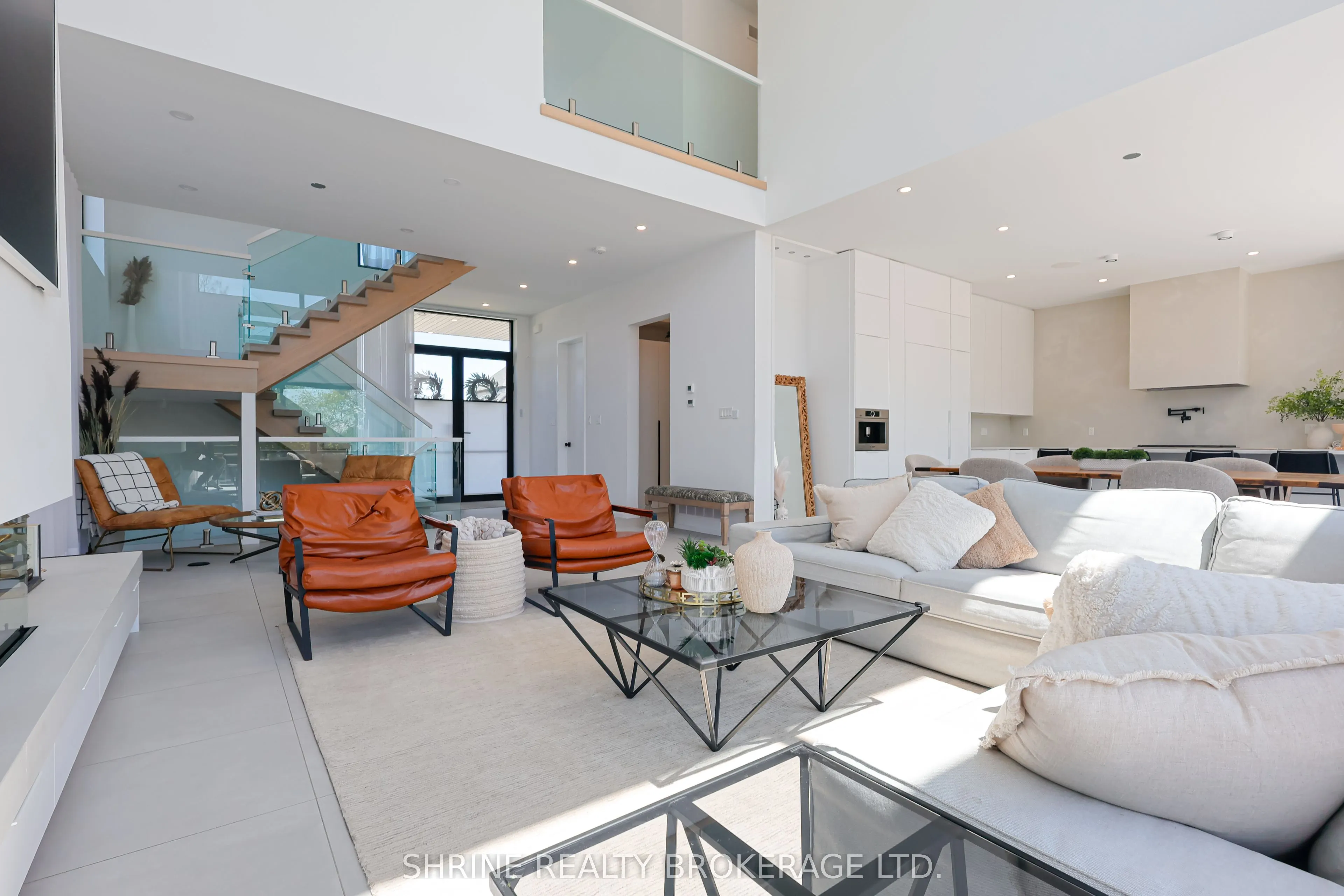 228 EDGEWATER Boulevard