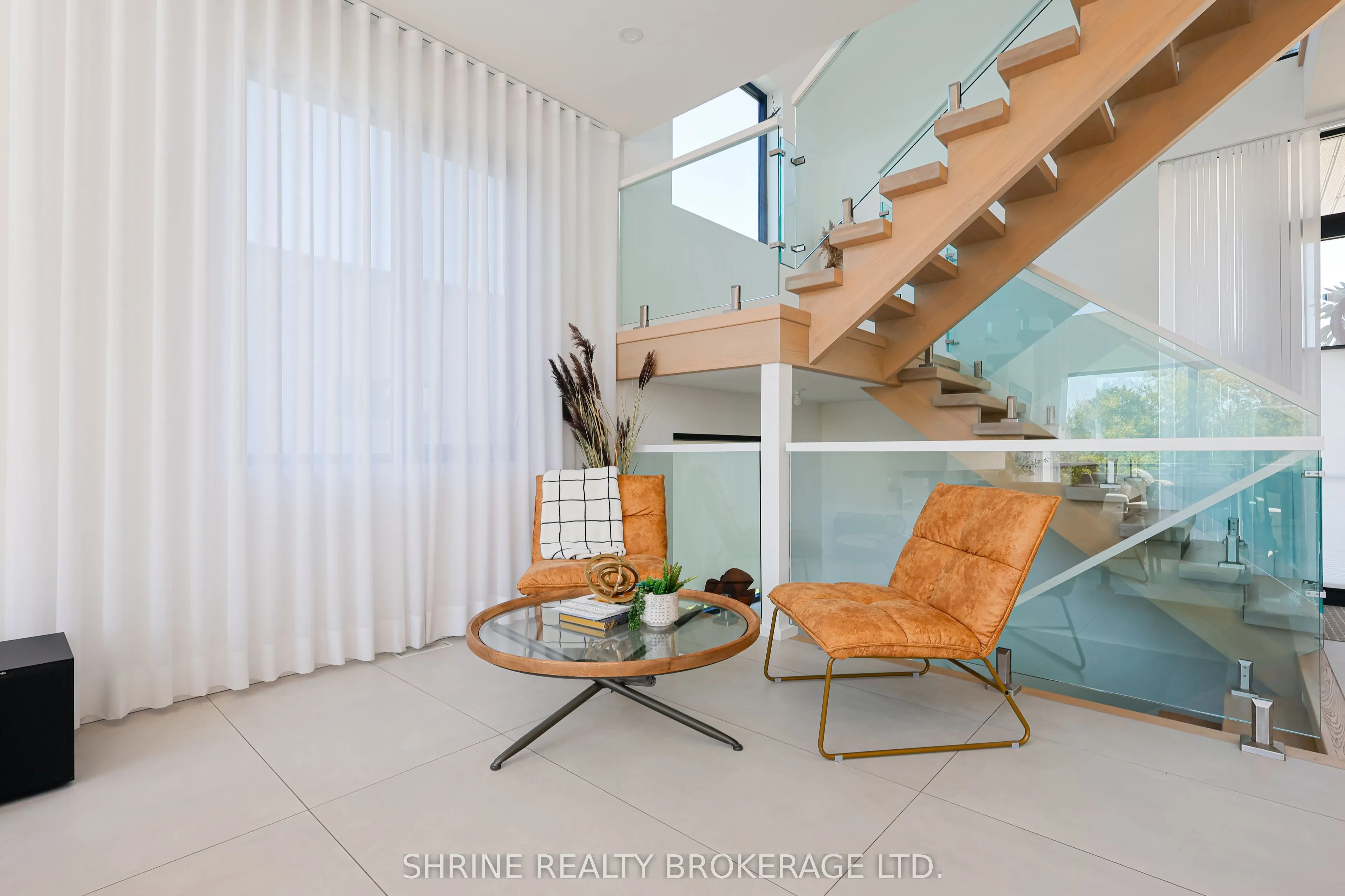228 EDGEWATER Boulevard
