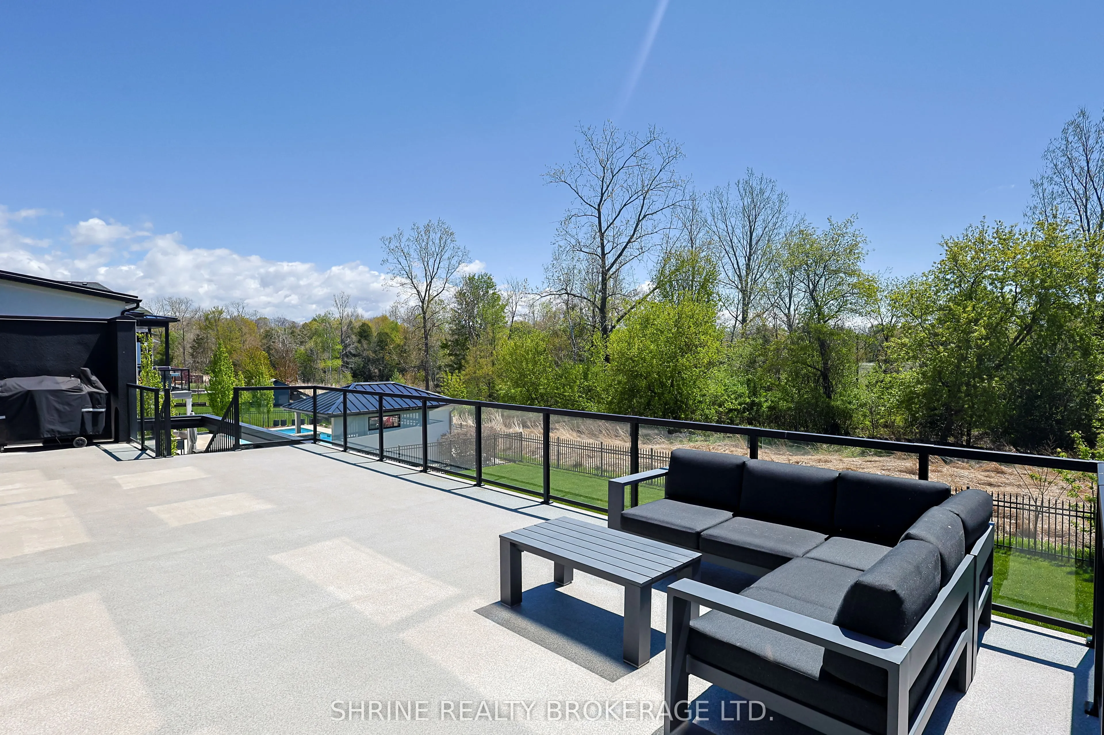 228 EDGEWATER Boulevard