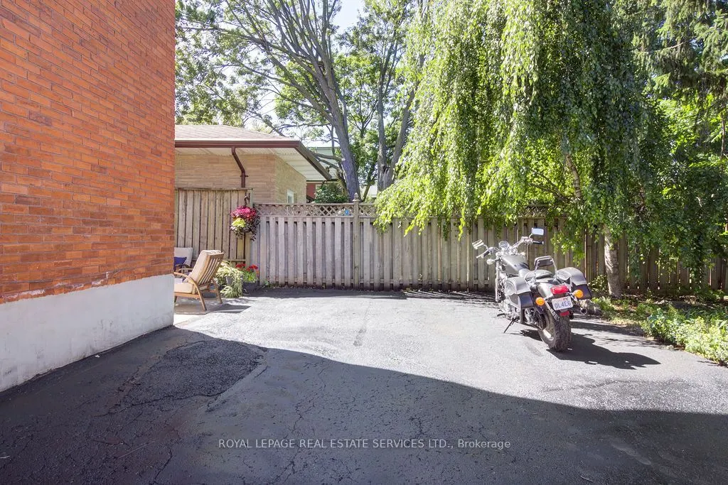 120 Hibernia Street