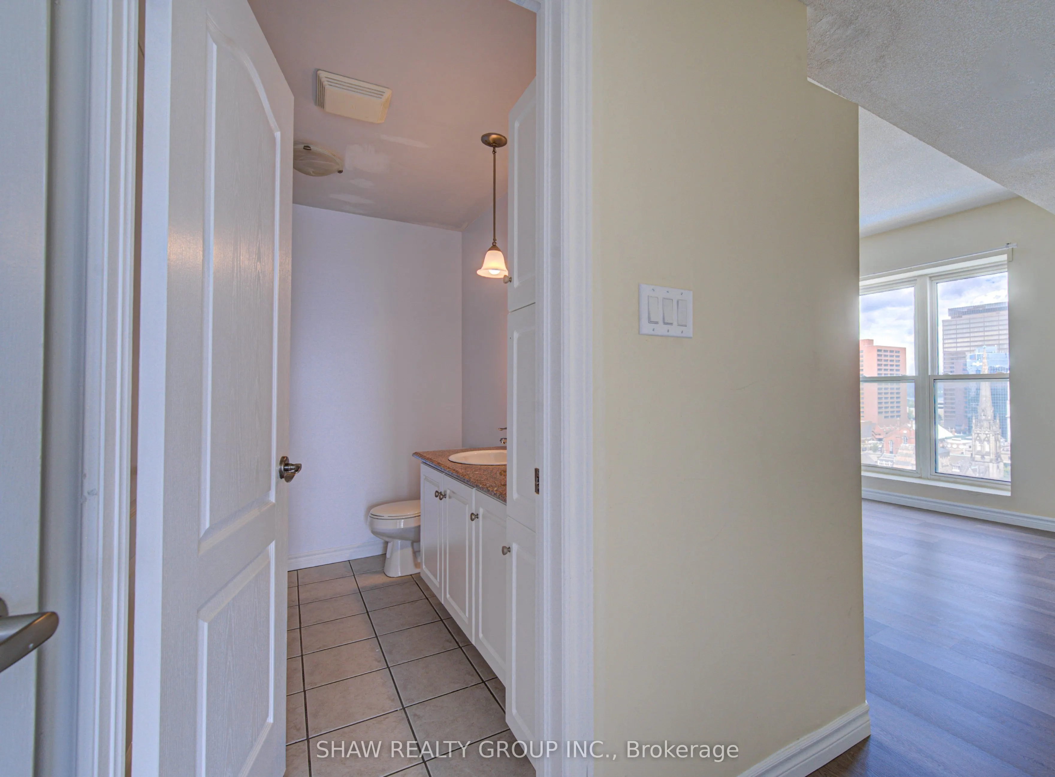 135 James Street S #1402