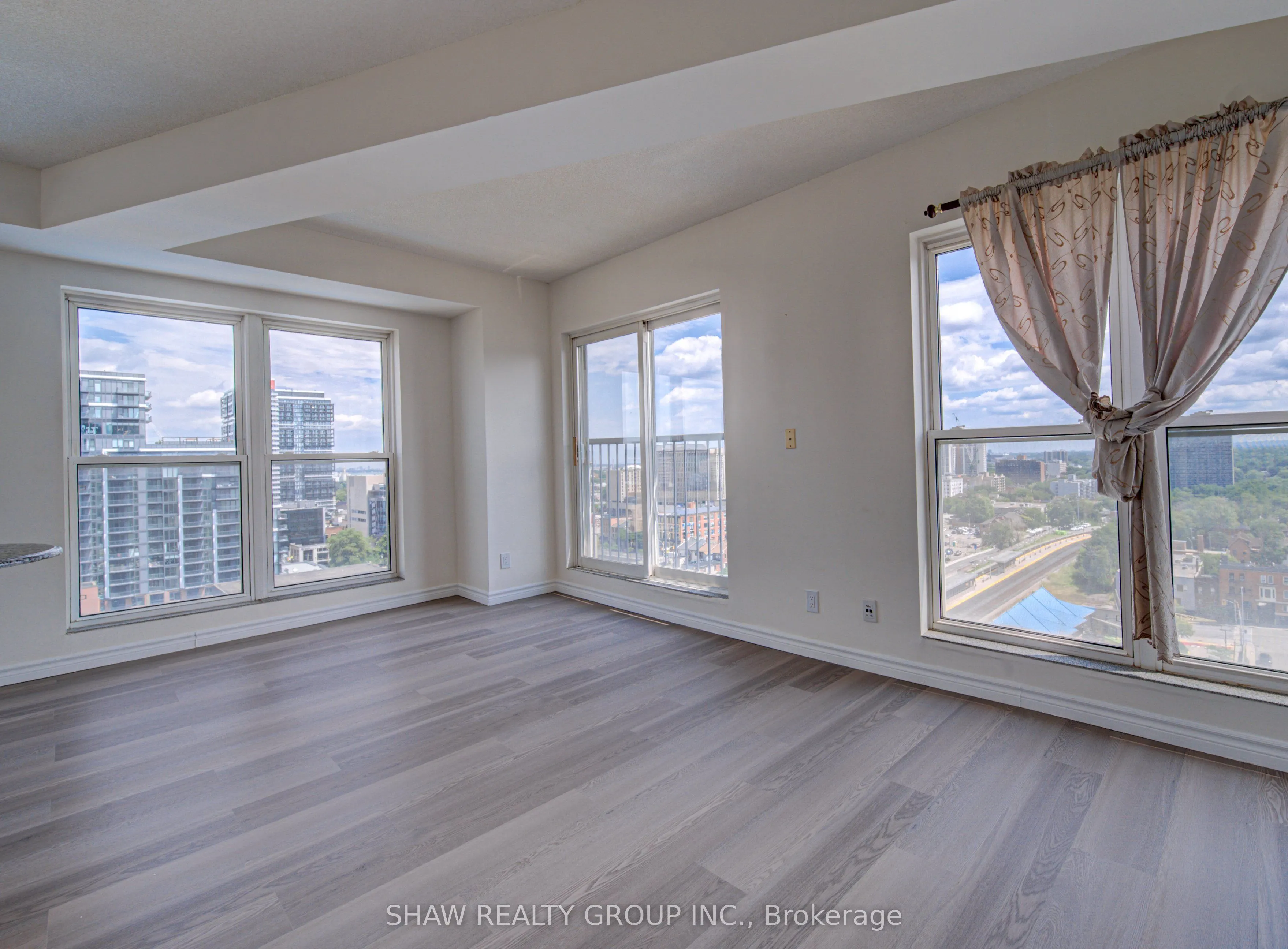 135 James Street S #1402