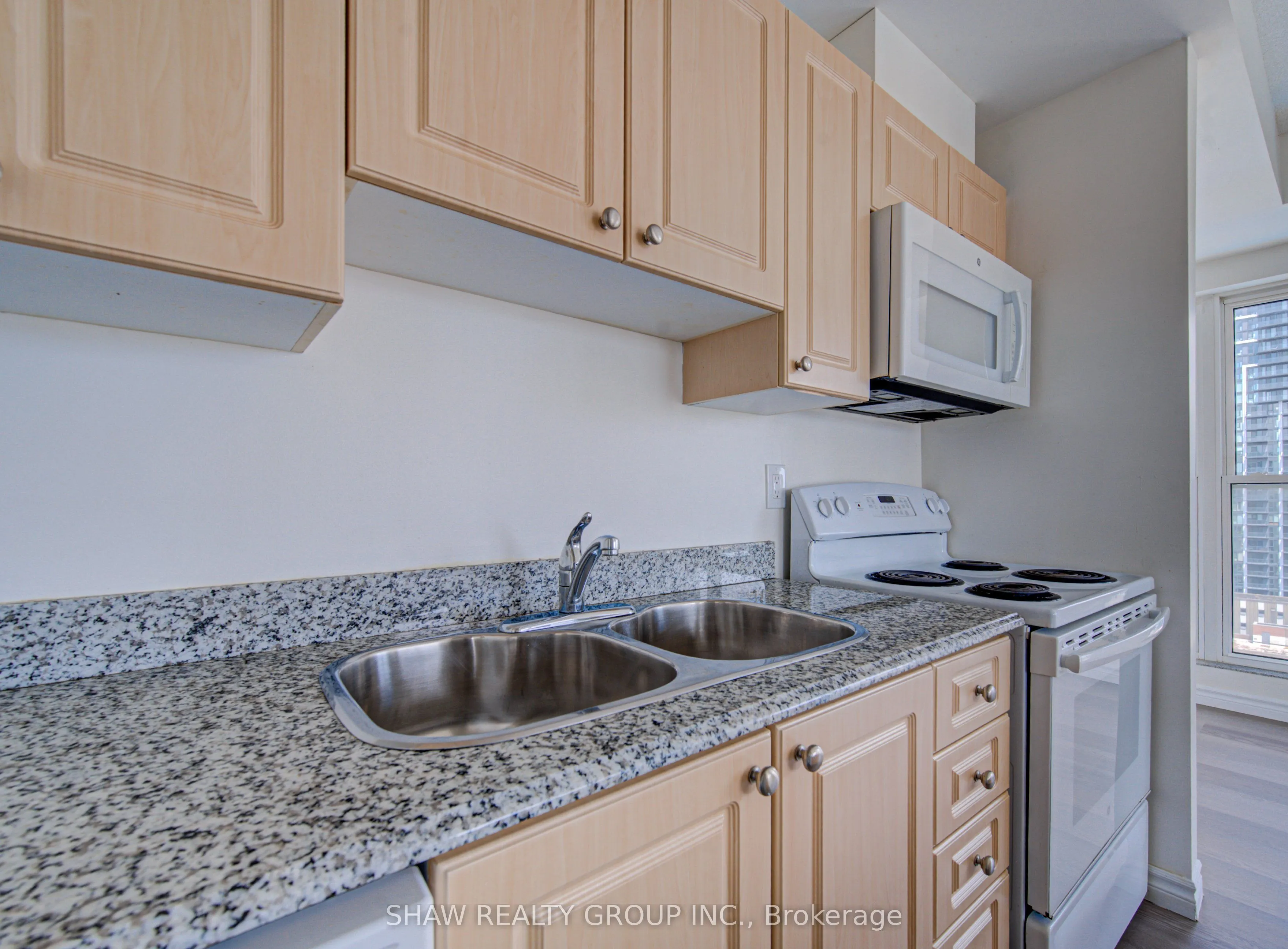 135 James Street S #1402