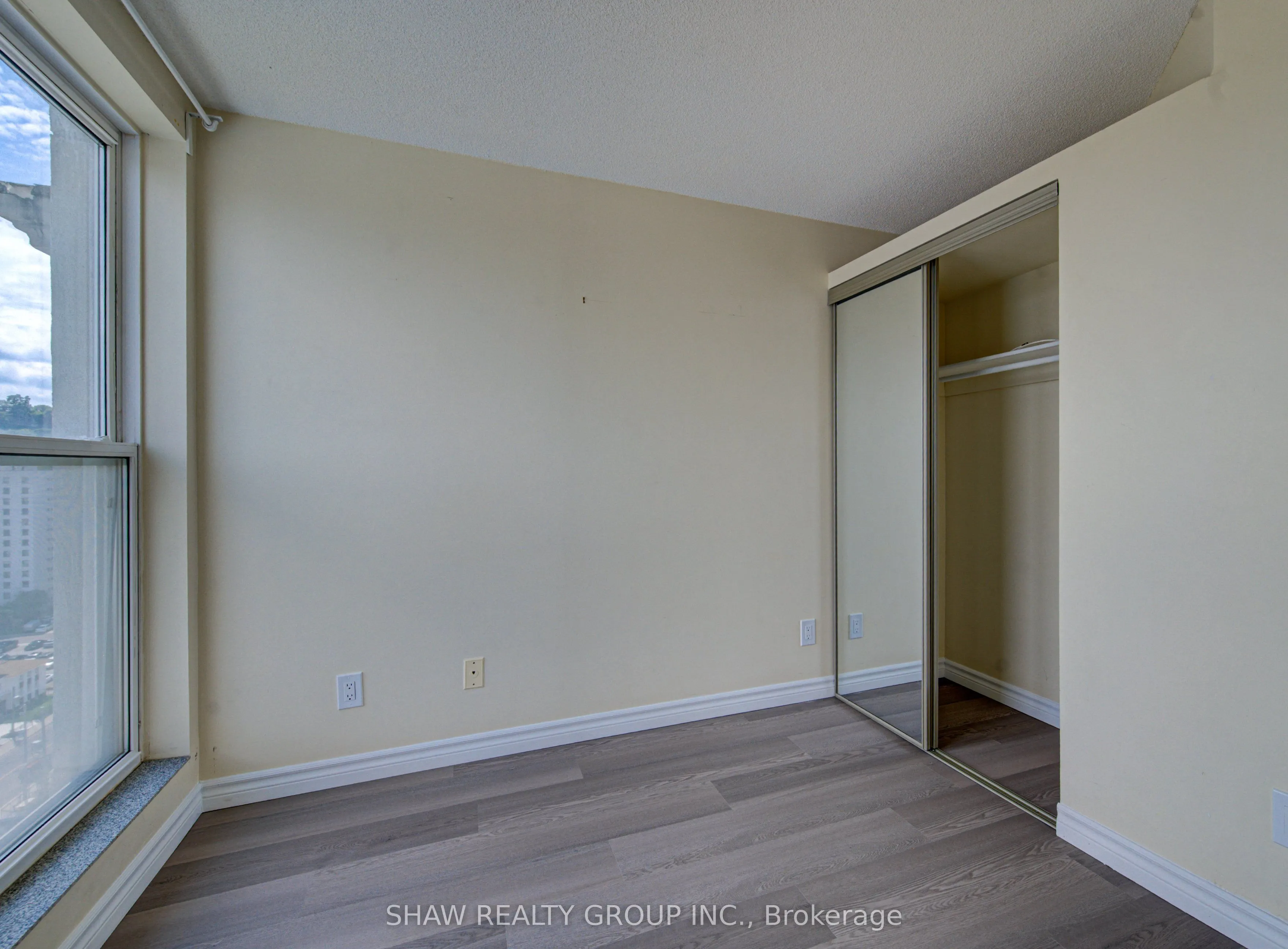 135 James Street S #1402