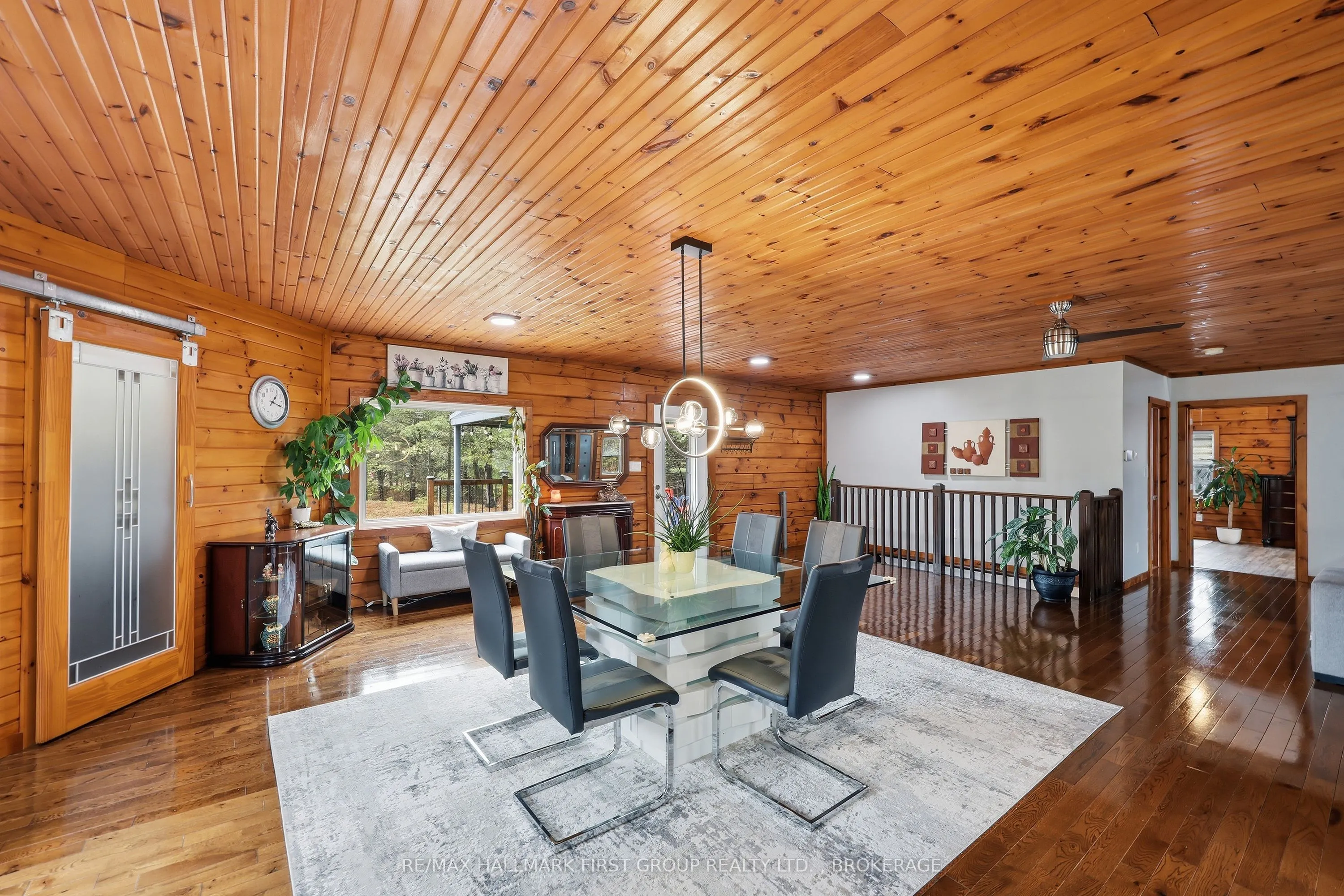 2723 Desert Lake Road