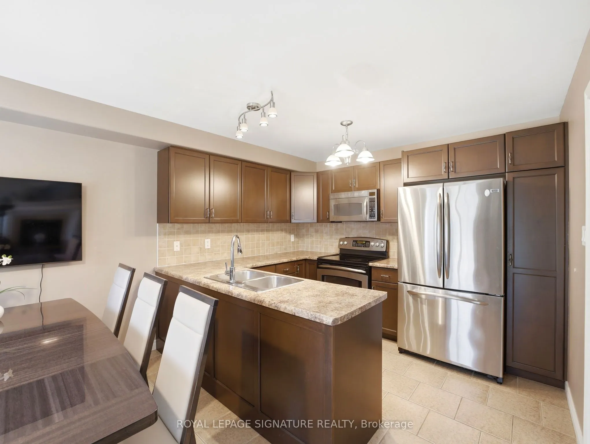 98 Willow Lane