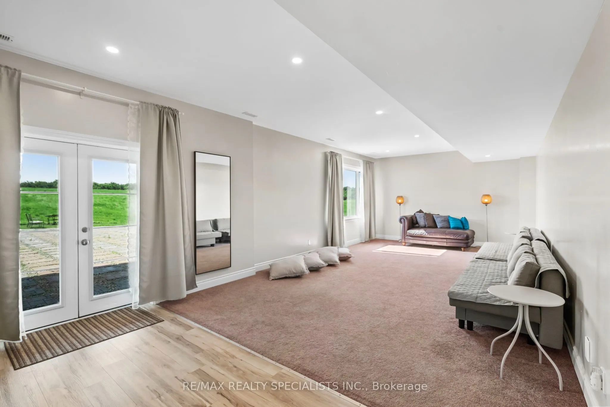 676378 Centre Road