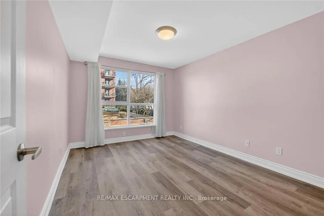 19 Lake Avenue S #303