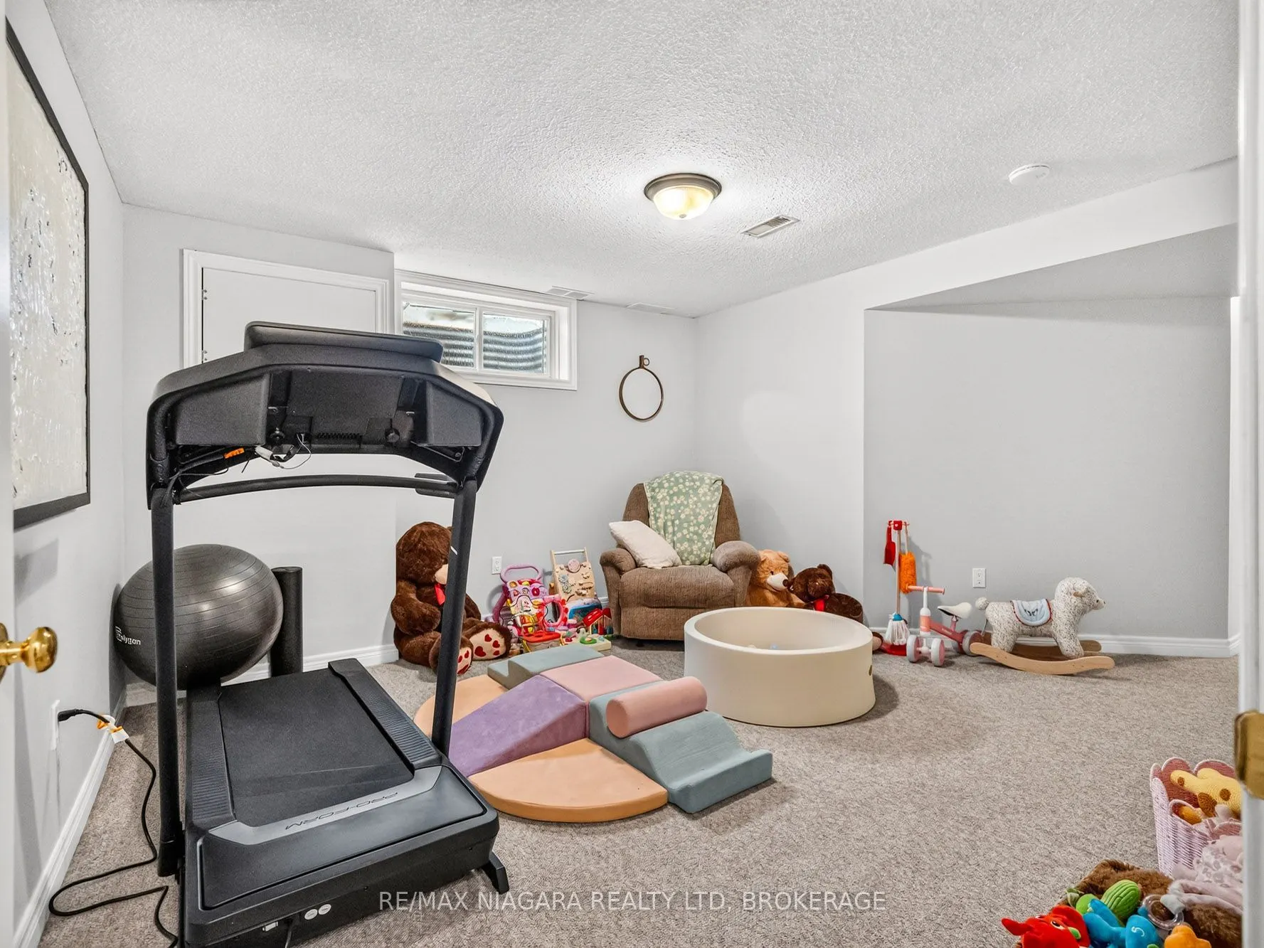 936 Colette Road