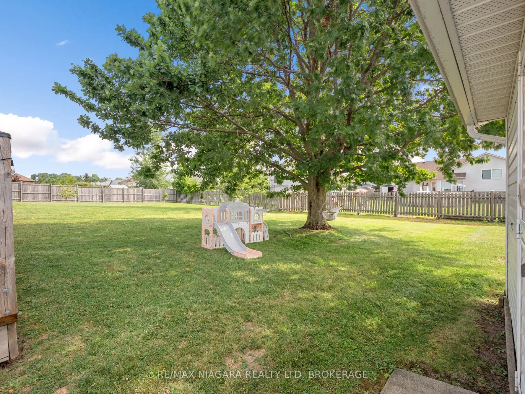 936 Colette Road