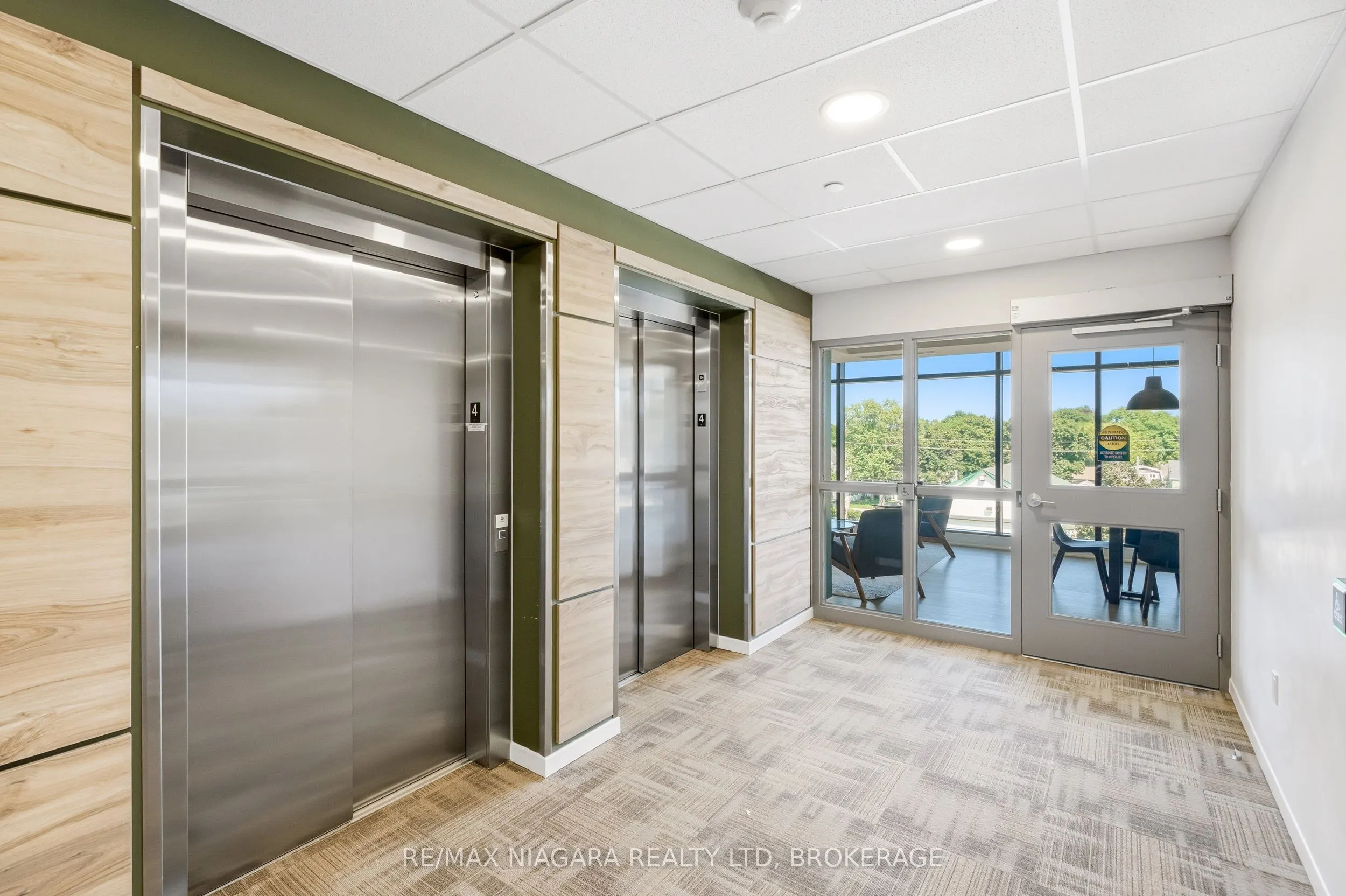 3998 Victoria Avenue #405