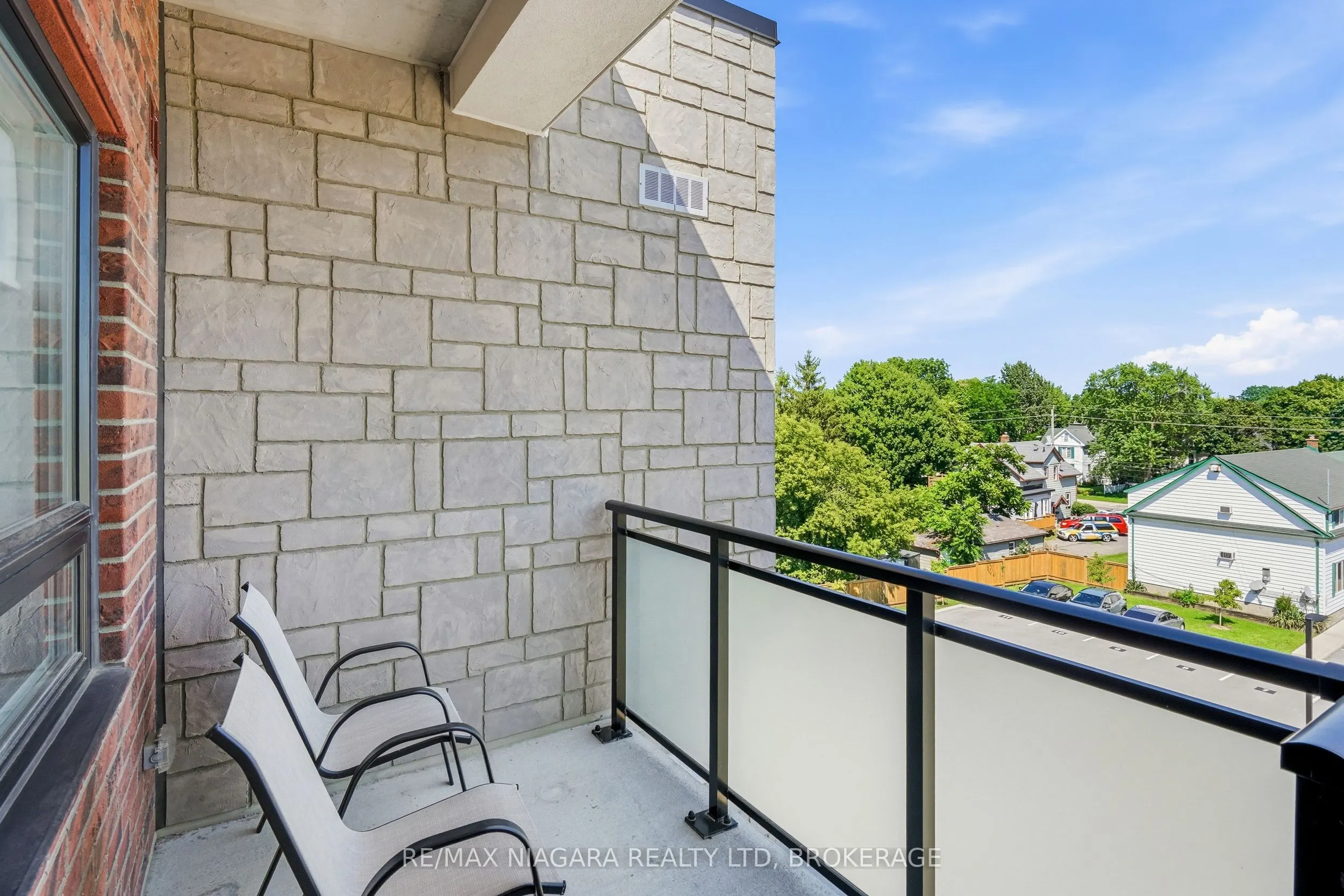 3998 Victoria Avenue #405