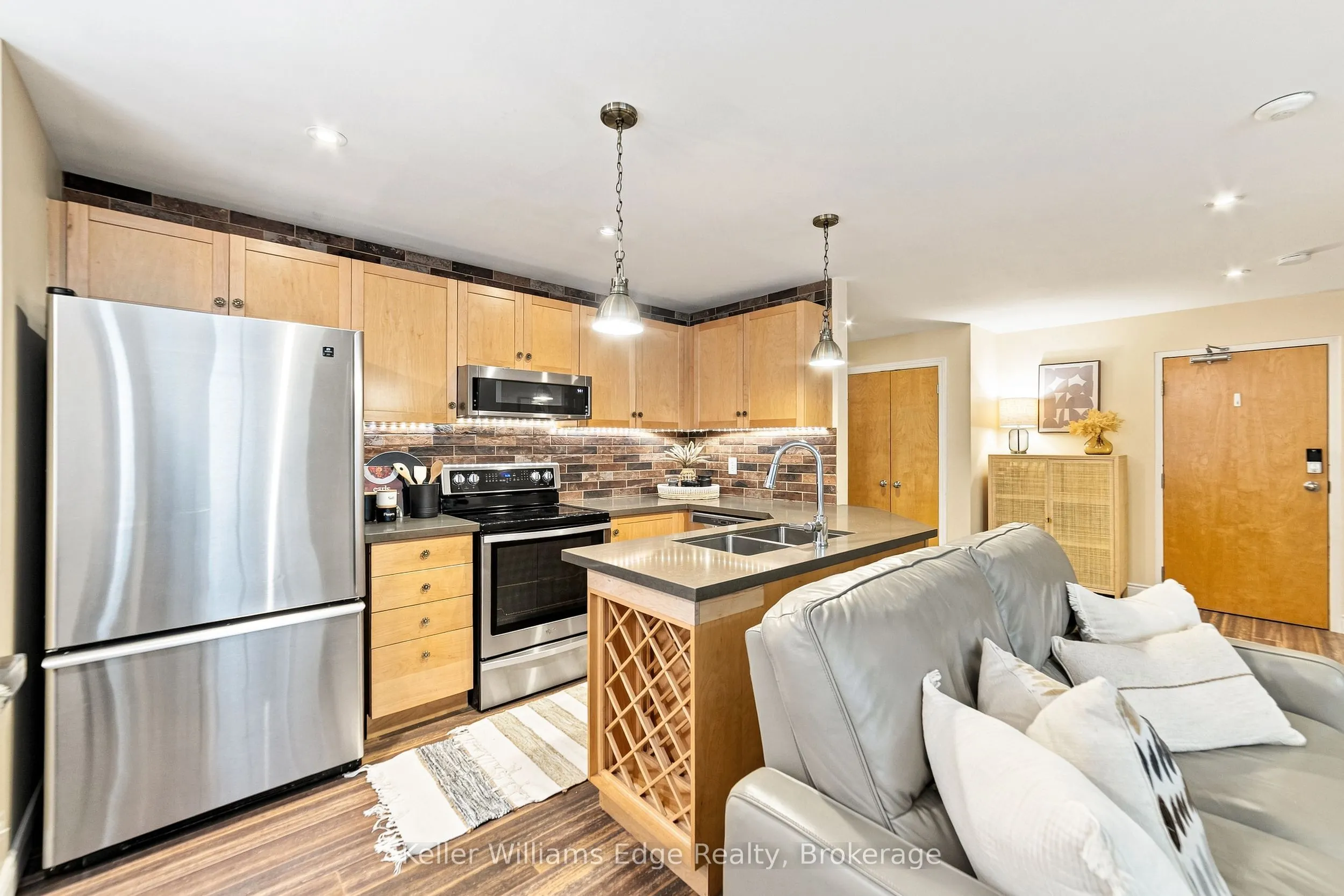 73 Garfield Avenue S #1D