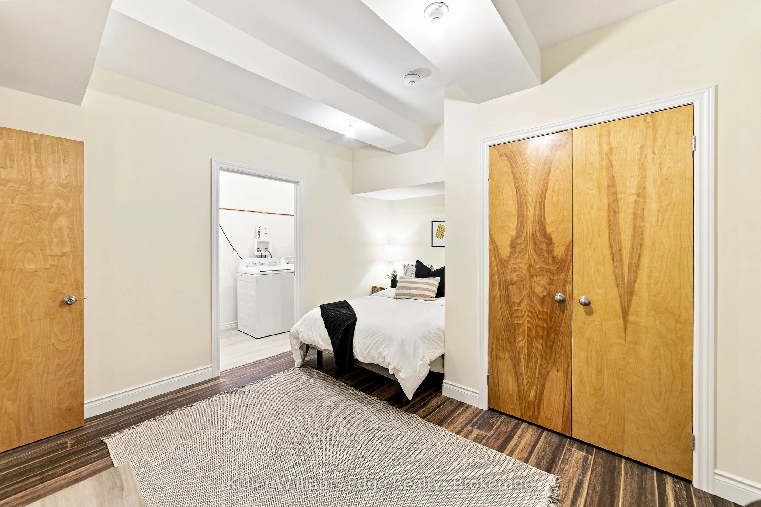 73 Garfield Avenue S #1D