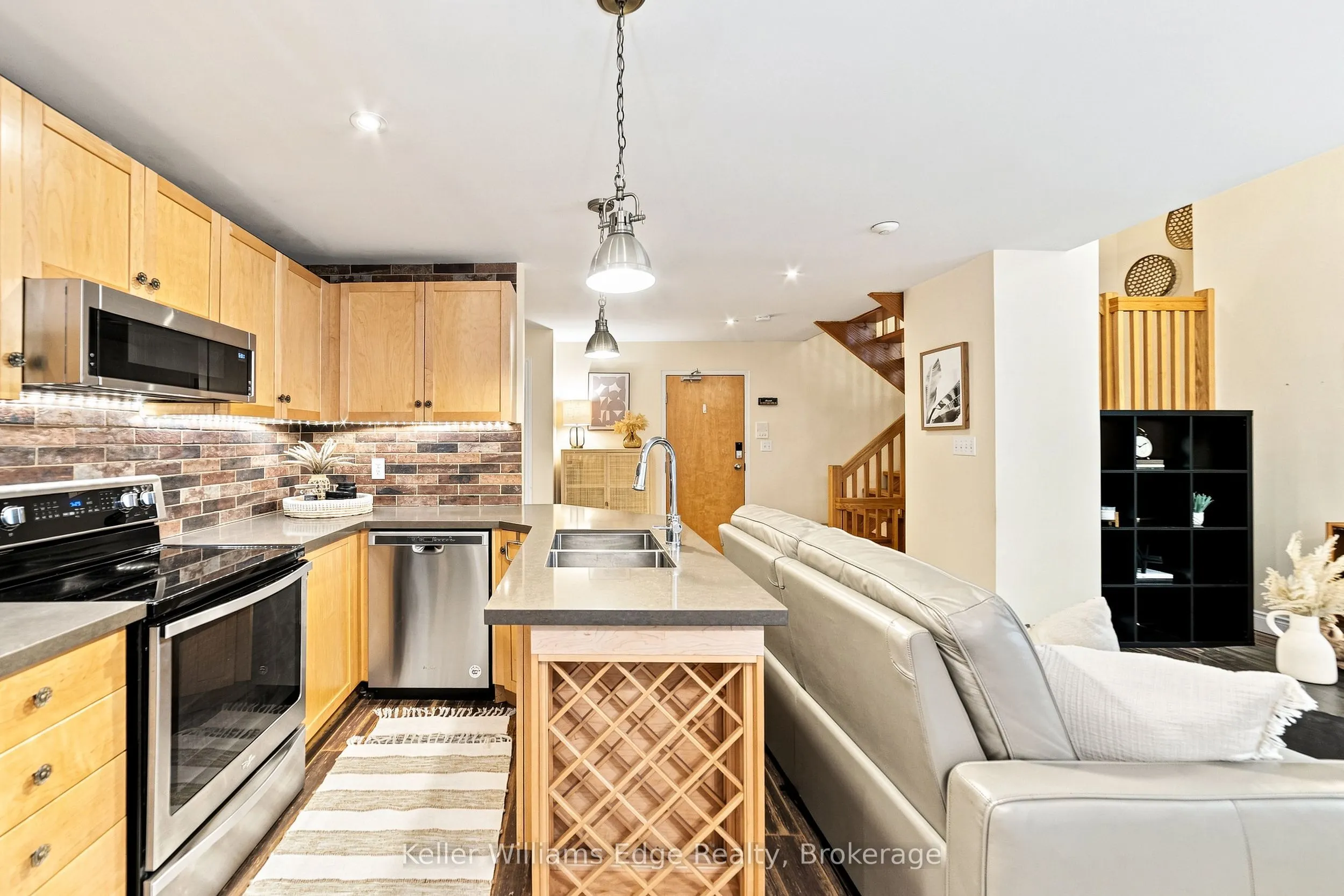 73 Garfield Avenue S #1D