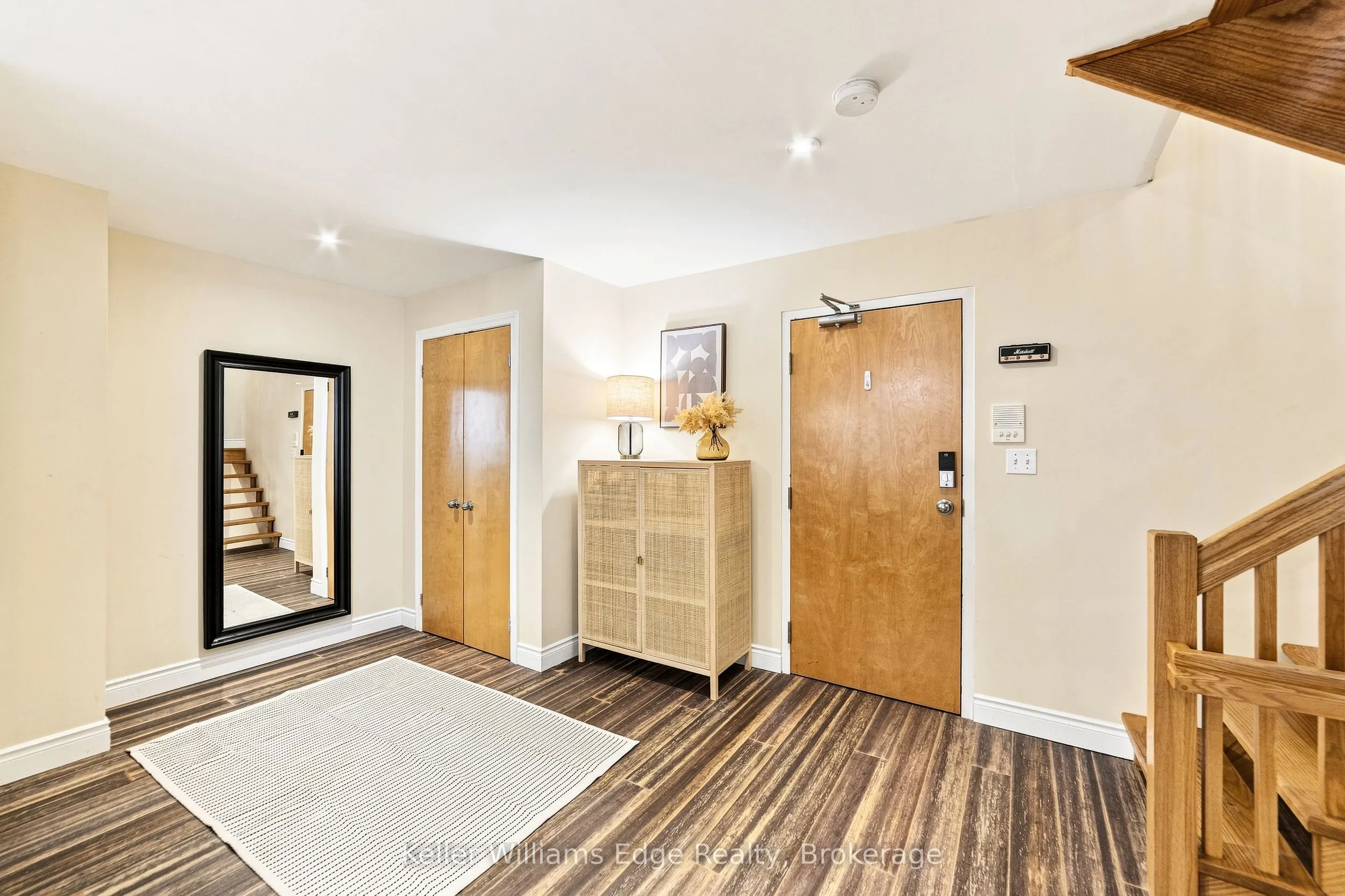 73 Garfield Avenue S #1D
