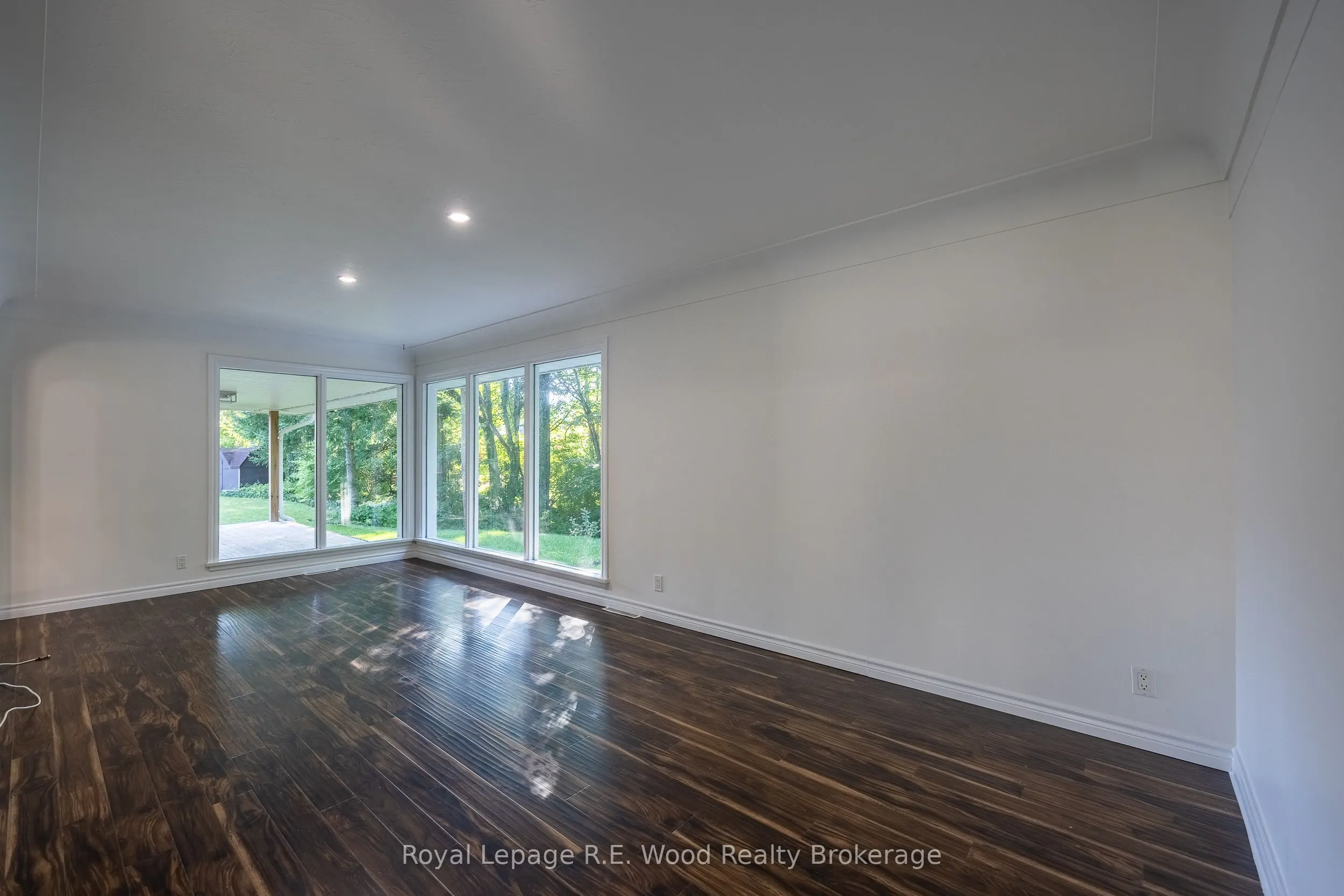 6 Highland Drive
