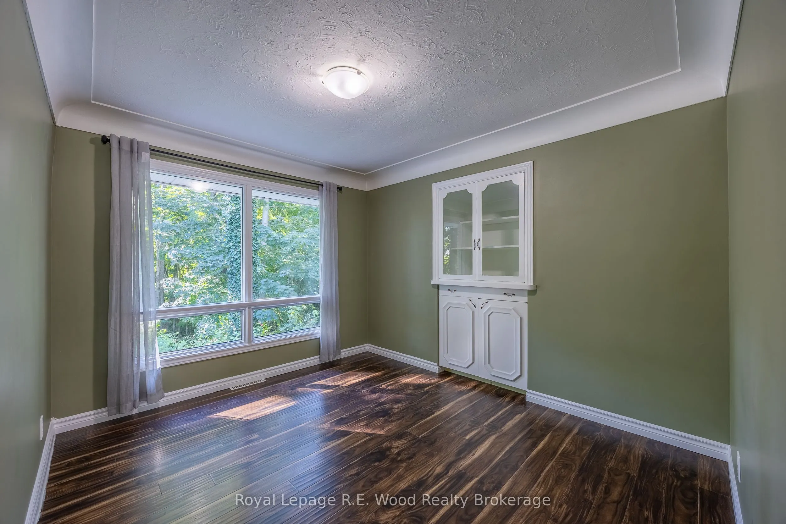 6 Highland Drive