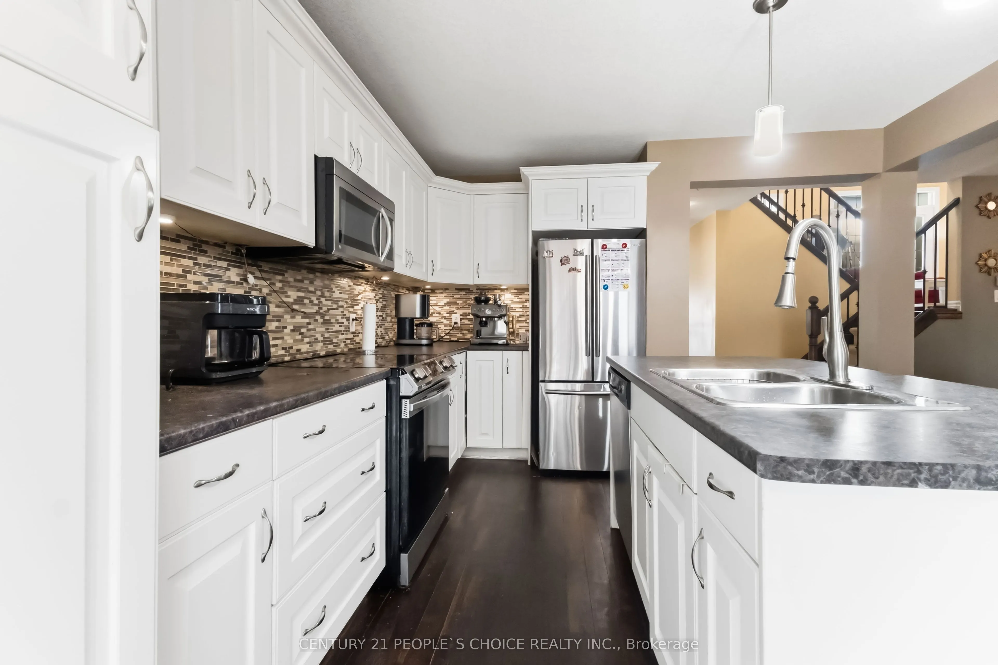 400 Skyline Avenue #15
